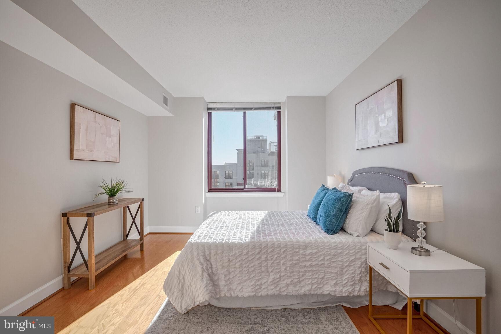 RESIDENCES AT STATION SQUARE - Residential