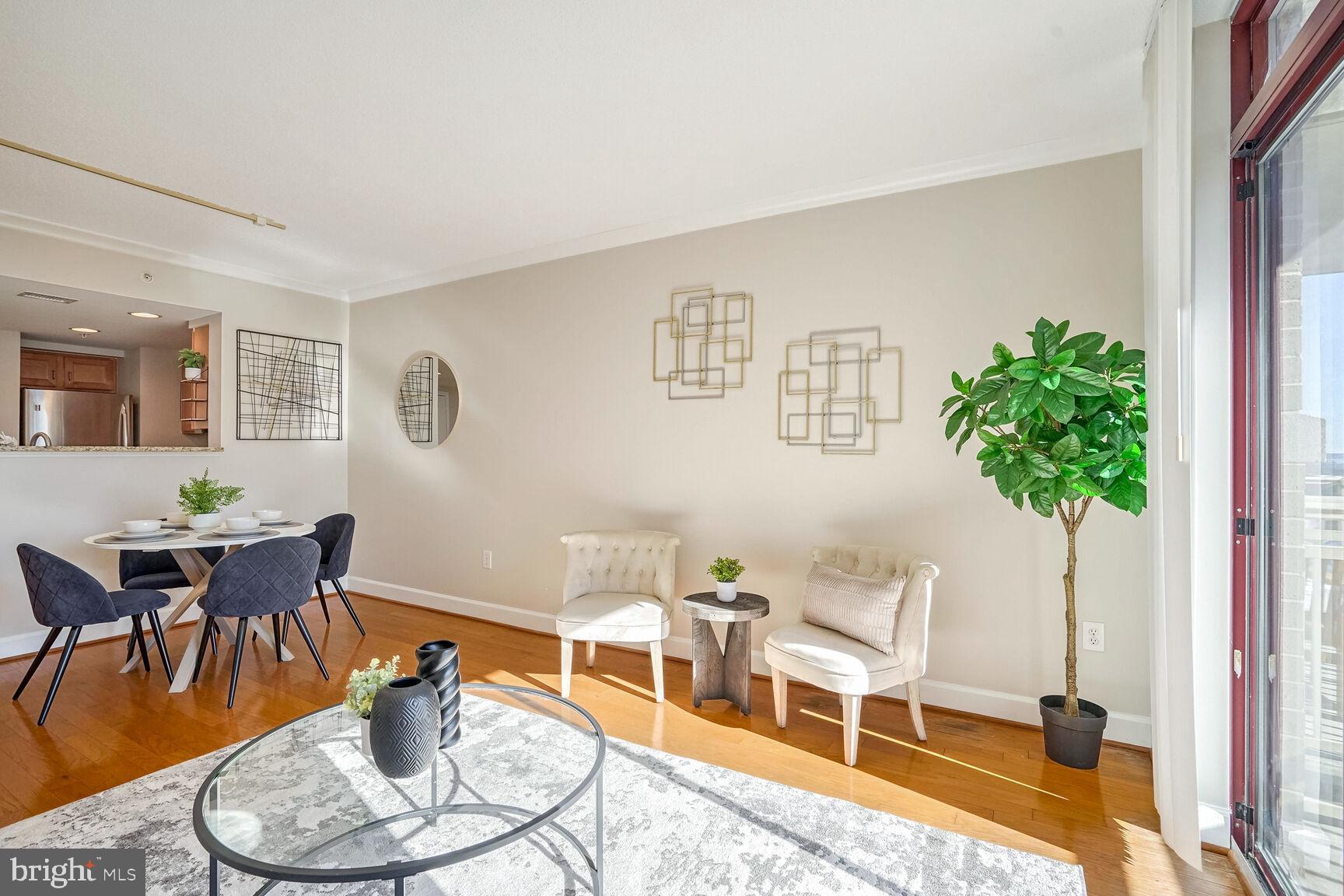 RESIDENCES AT STATION SQUARE - Residential