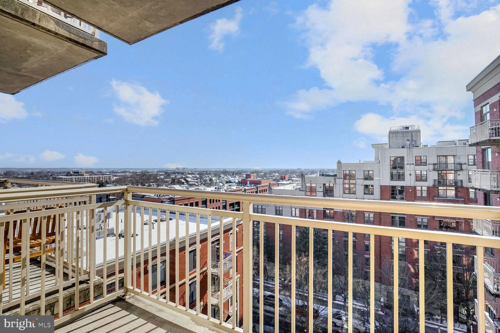 RESIDENCES AT STATION SQUARE - Residential