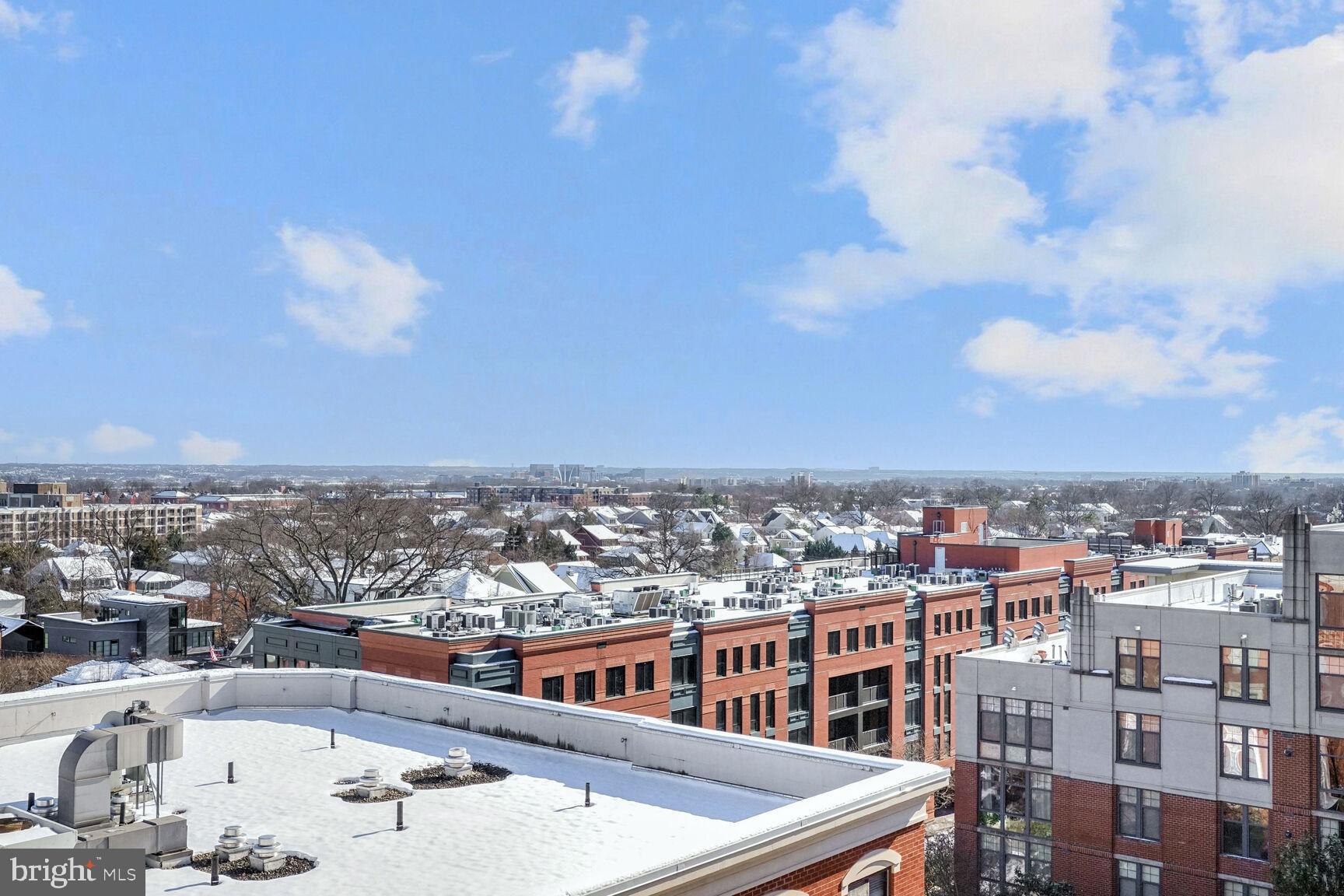 RESIDENCES AT STATION SQUARE - Residential