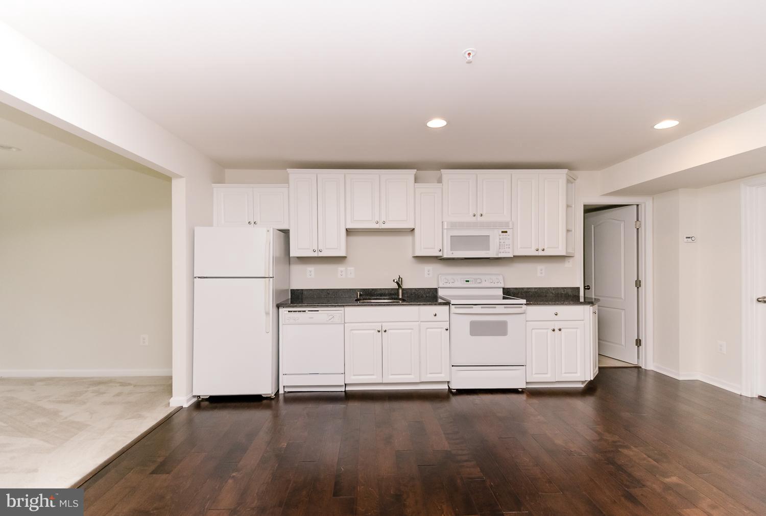 BROOKWOOD RUN - Residential