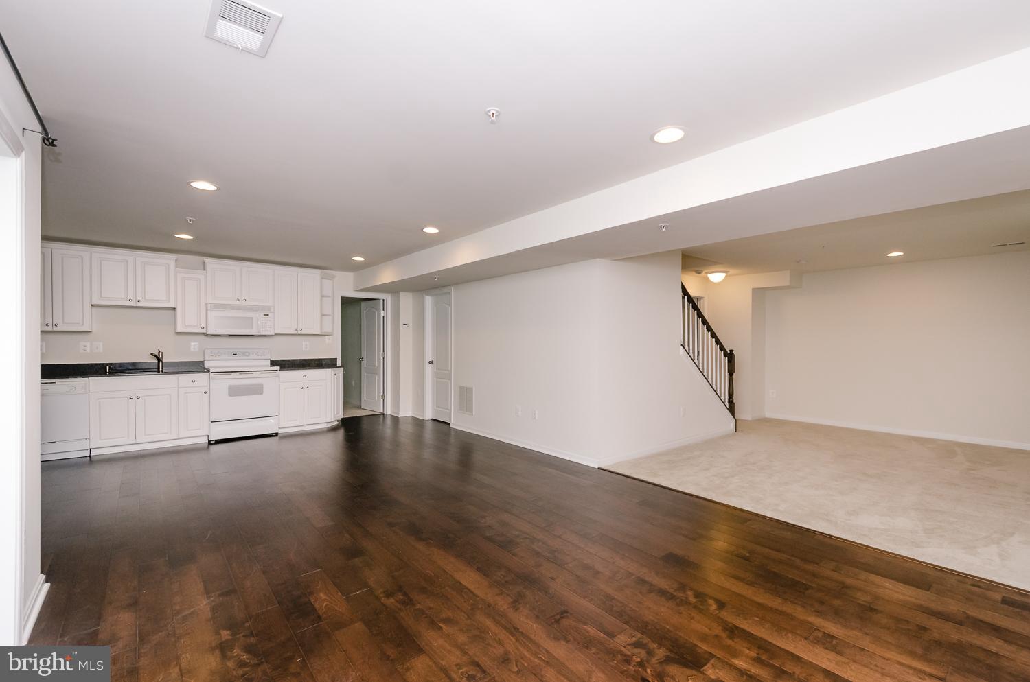 BROOKWOOD RUN - Residential