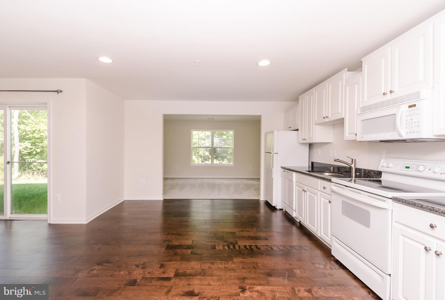 BROOKWOOD RUN - Residential