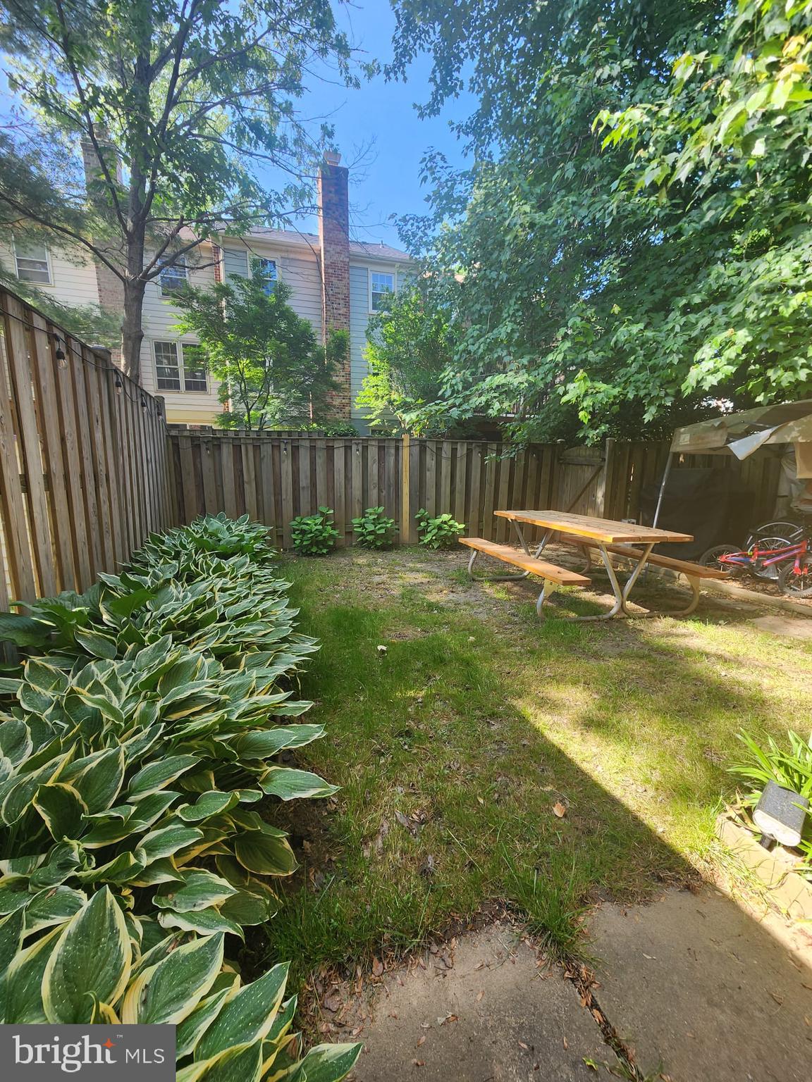 COUNTRY CREEK - Residential Lease