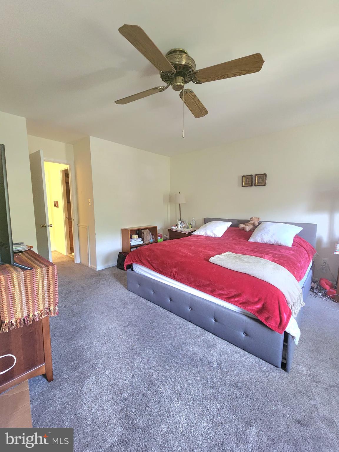 COUNTRY CREEK - Residential Lease