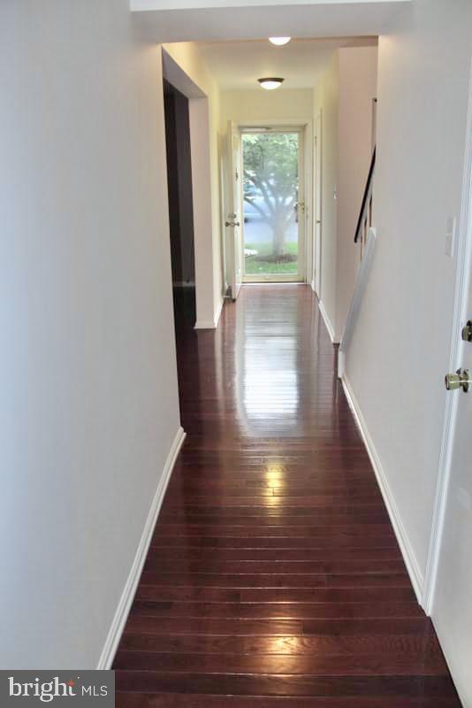 COUNTRY CREEK - Residential Lease