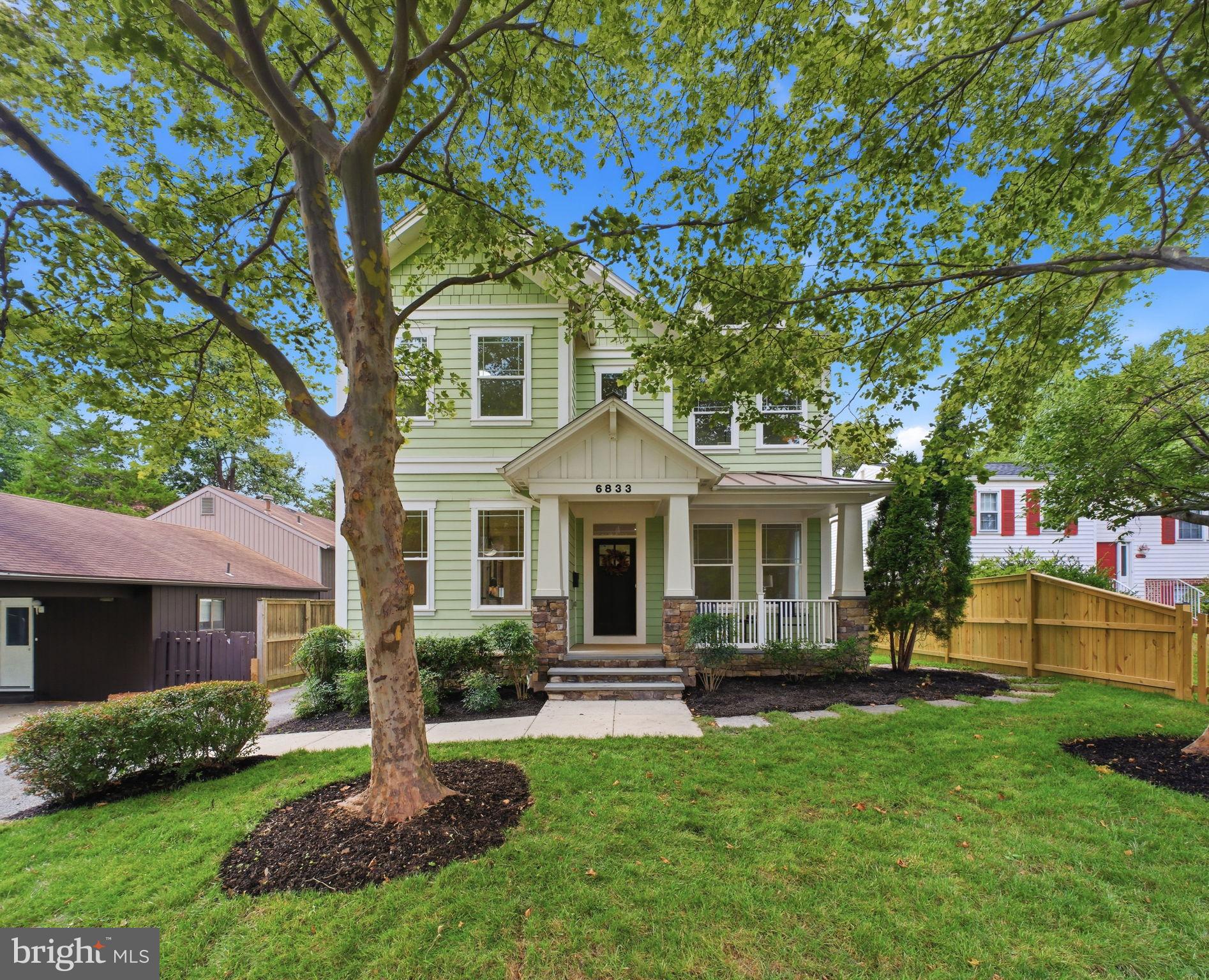 6833 19TH ROAD N