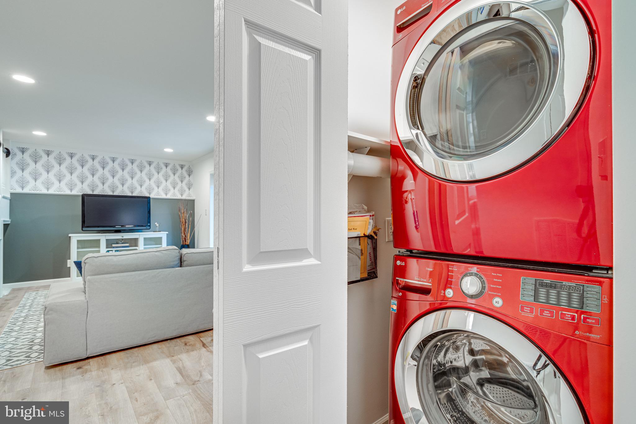 KINGS PARK WEST - Residential