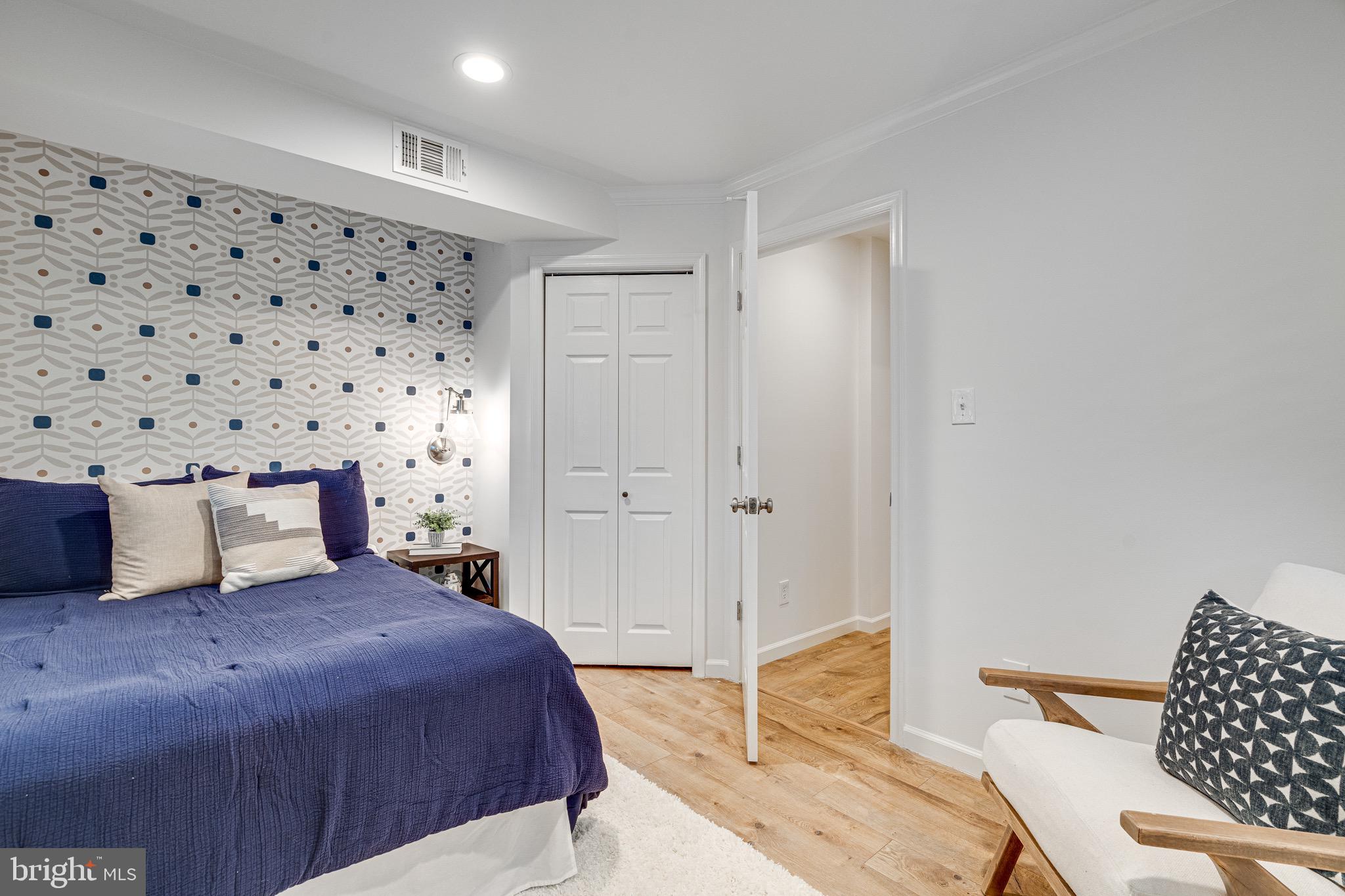 KINGS PARK WEST - Residential