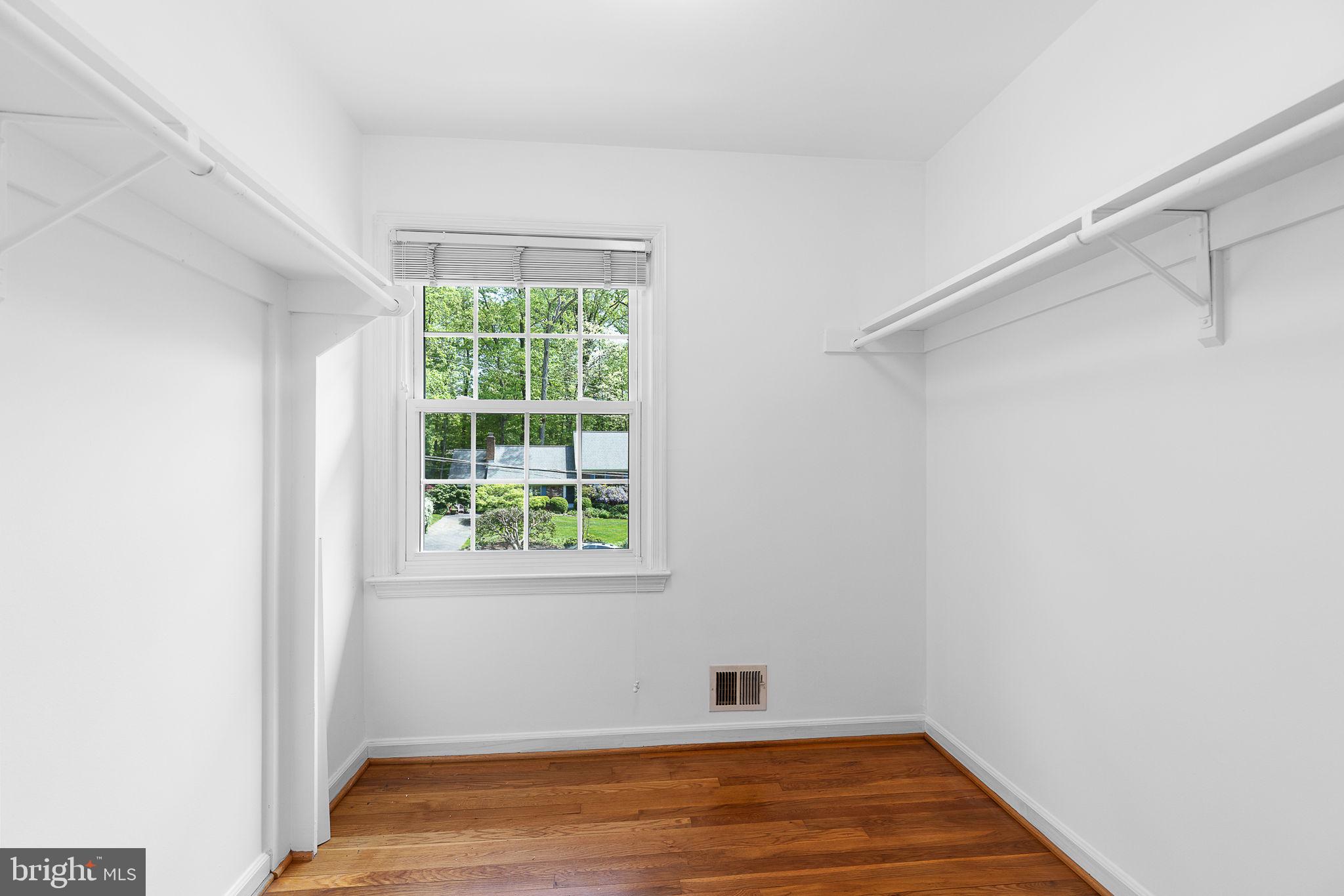 HILLBROOK FOREST - Residential