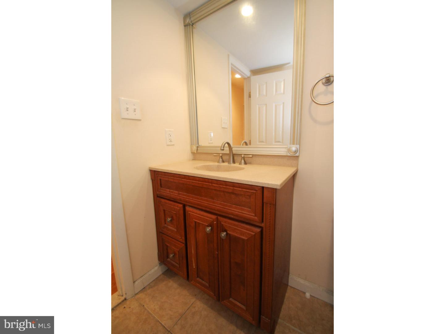 WASHINGTON SQ WEST - Residential Income