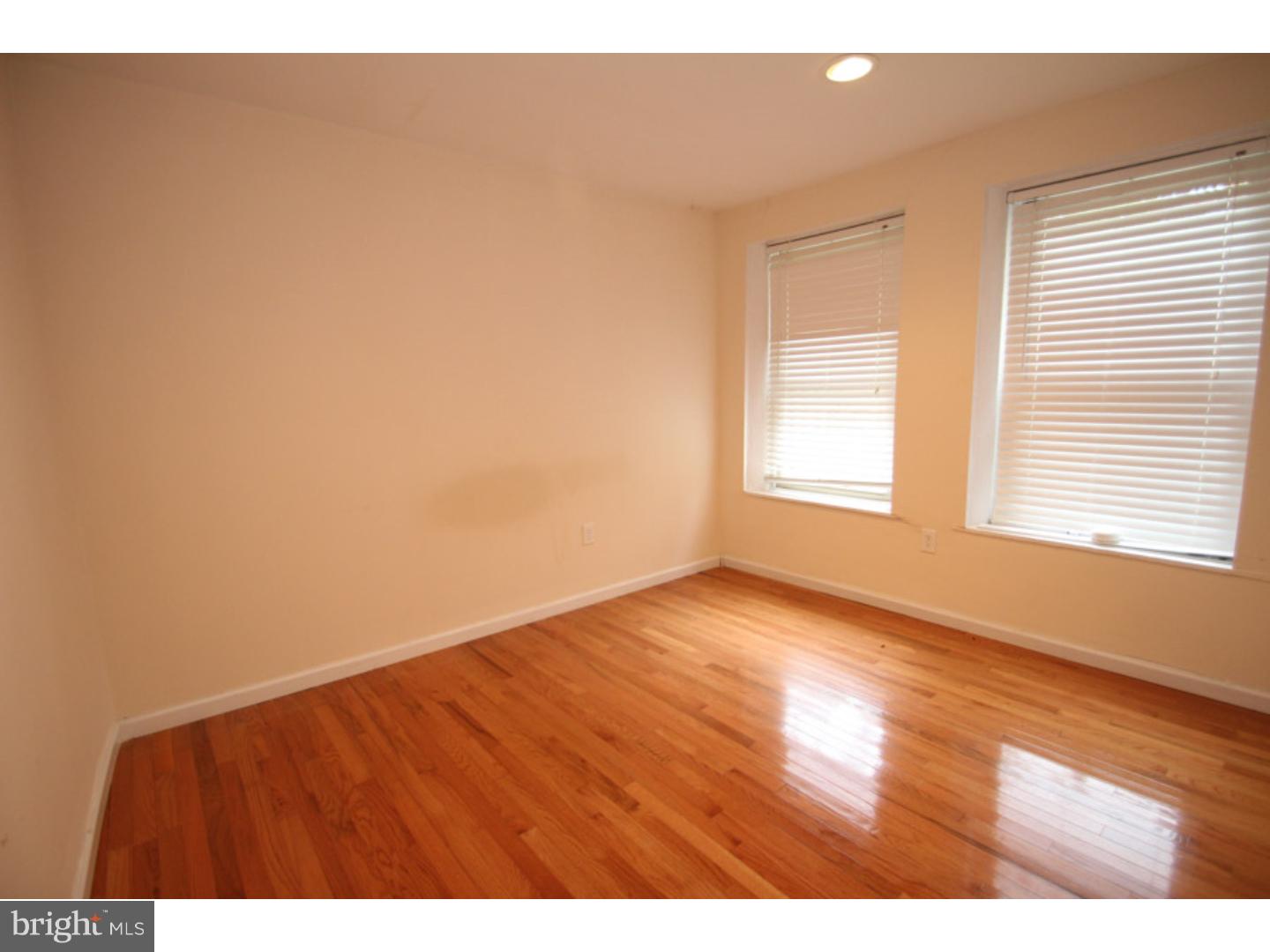 WASHINGTON SQ WEST - Residential Income