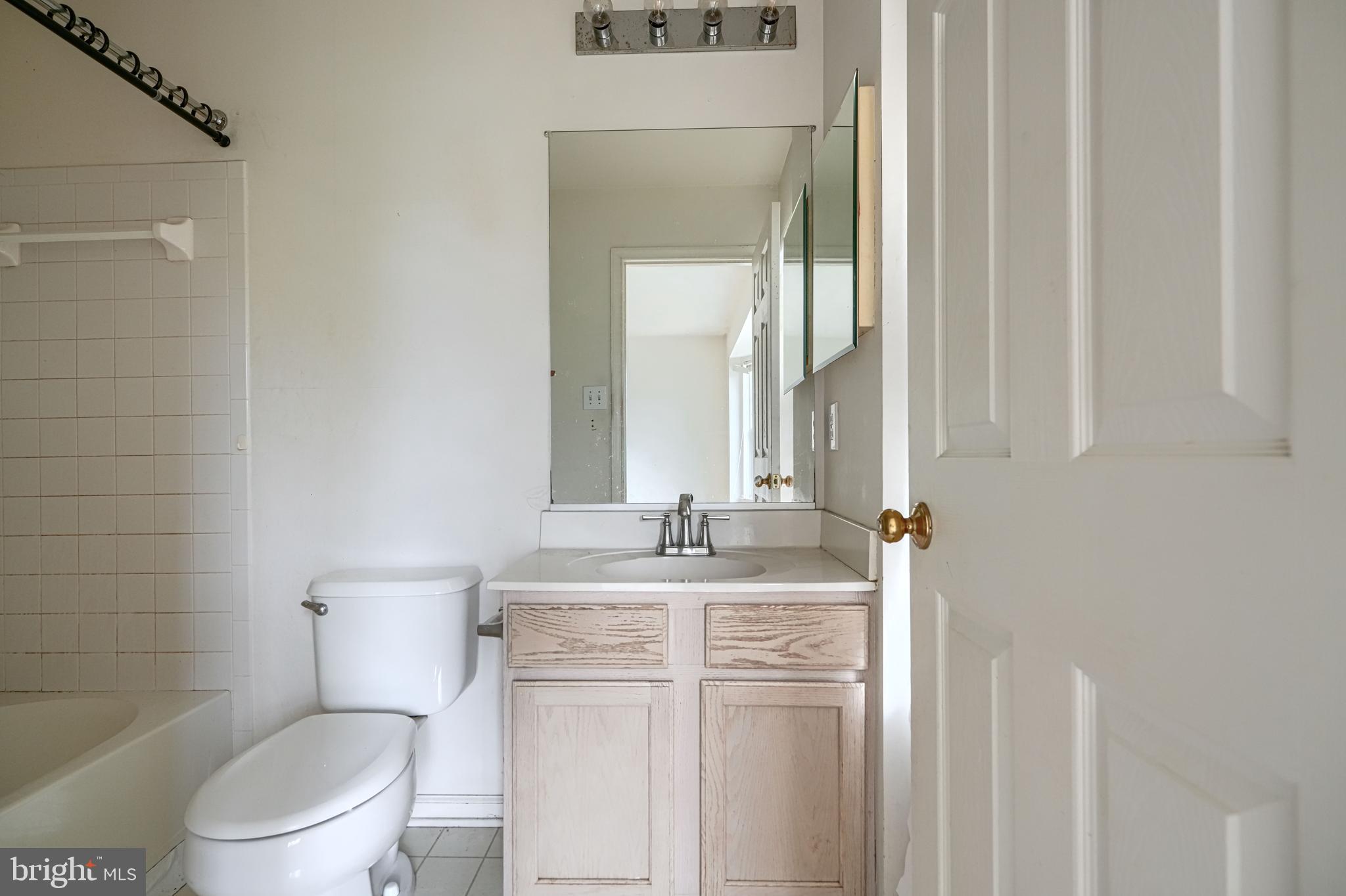 CLAYBROOKE - Residential