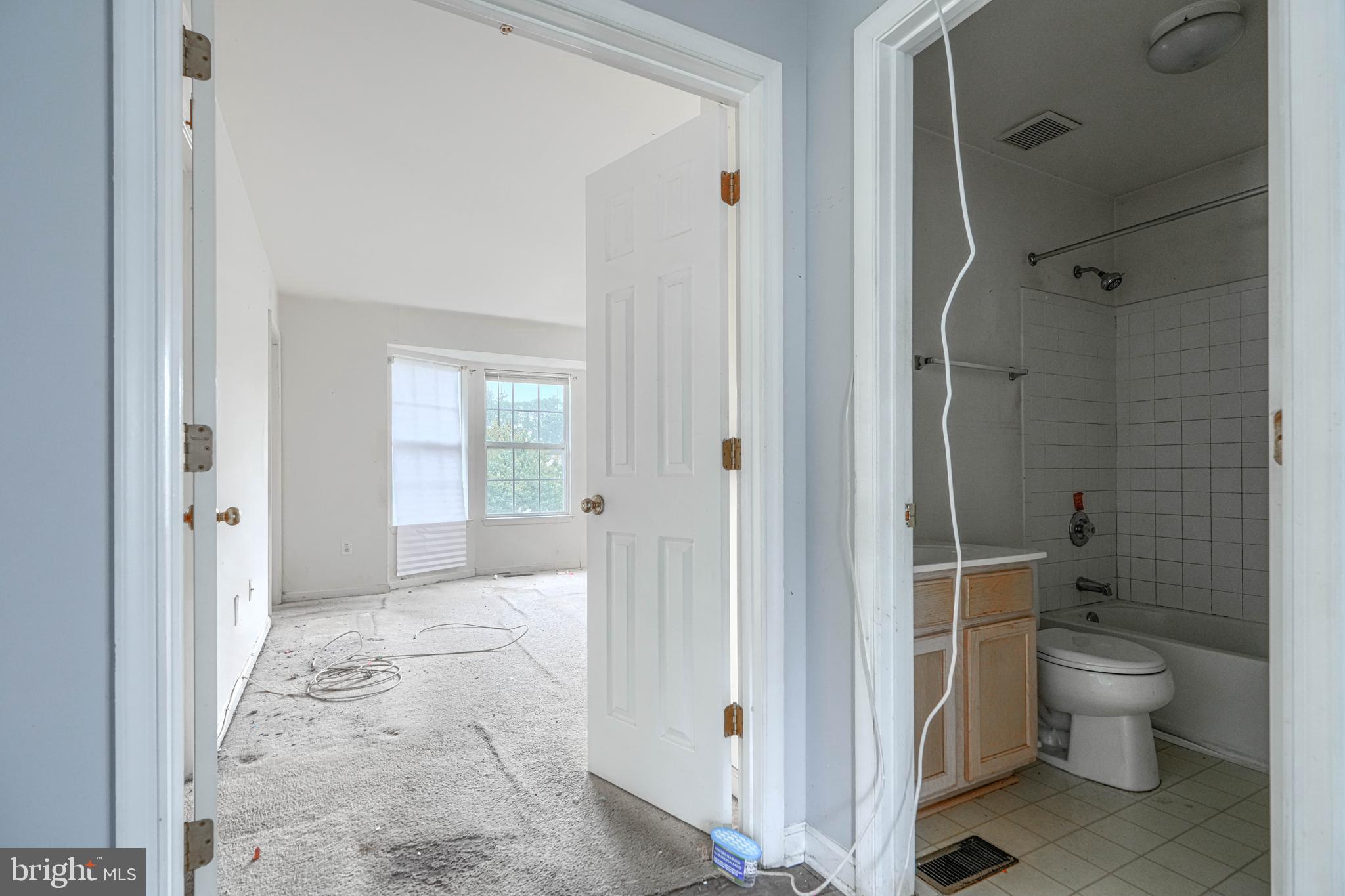 CLAYBROOKE - Residential
