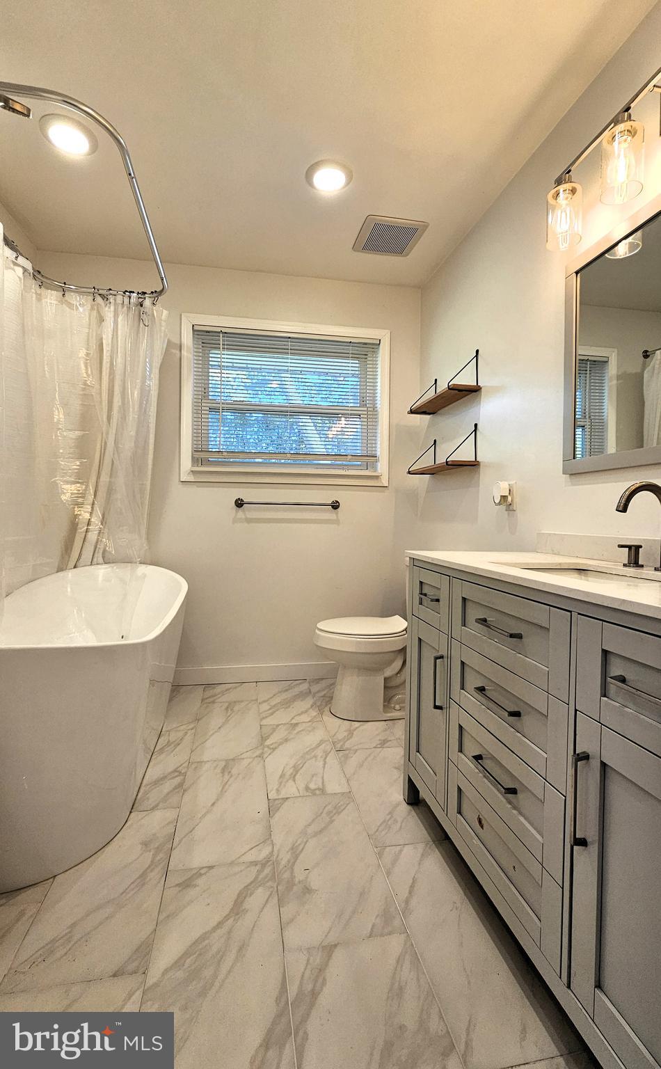 SAUCON COUNTRY EST - Residential