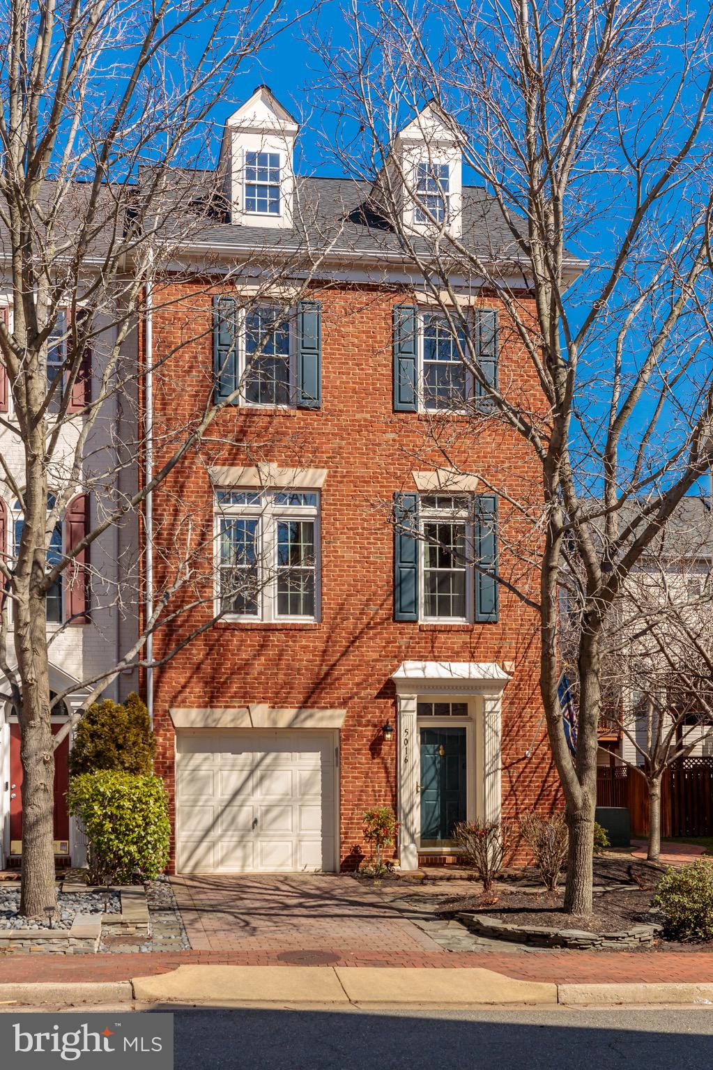 CAMERON STATION - Residential