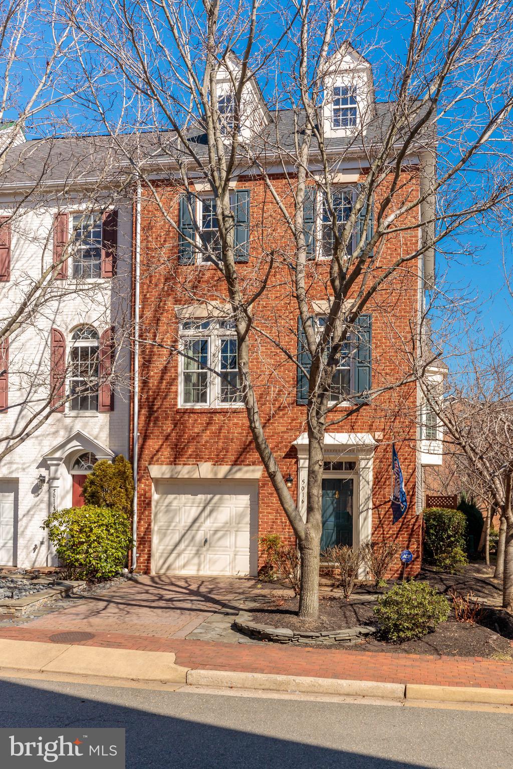 CAMERON STATION - Residential