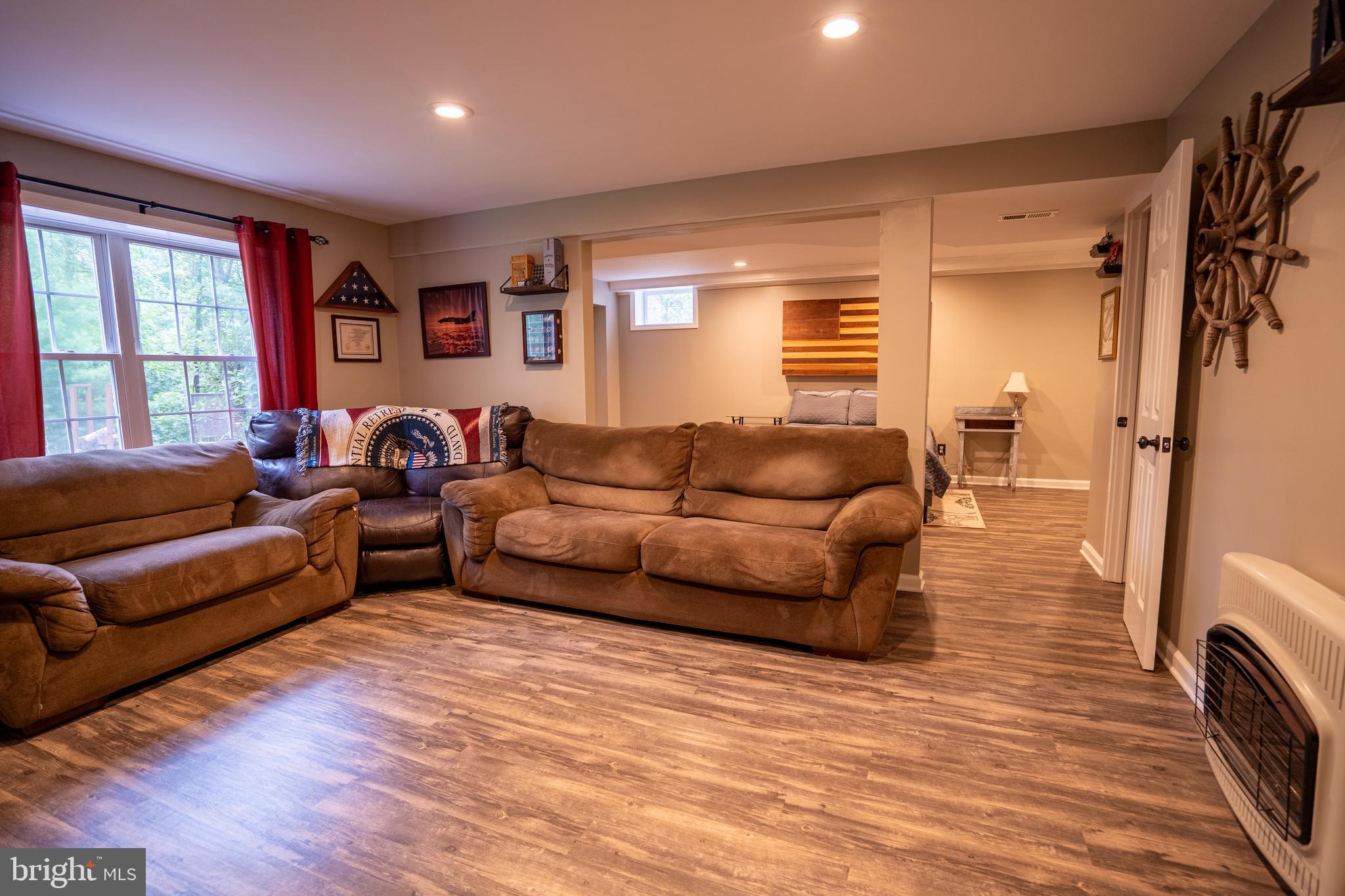 CHESTNUT GROVE - Residential