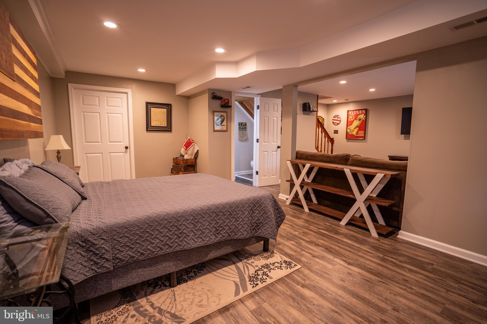 CHESTNUT GROVE - Residential