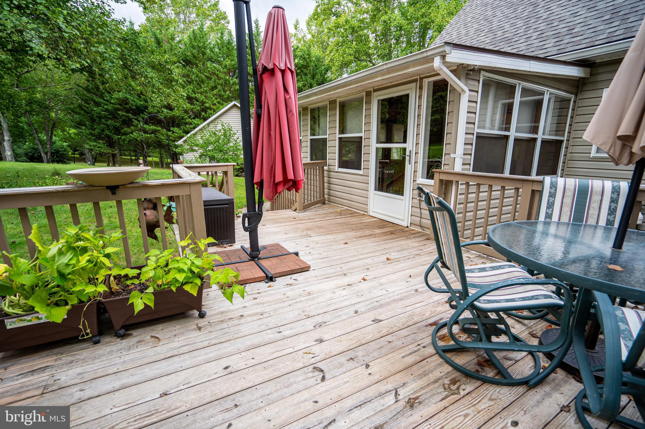 CHESTNUT GROVE - Residential