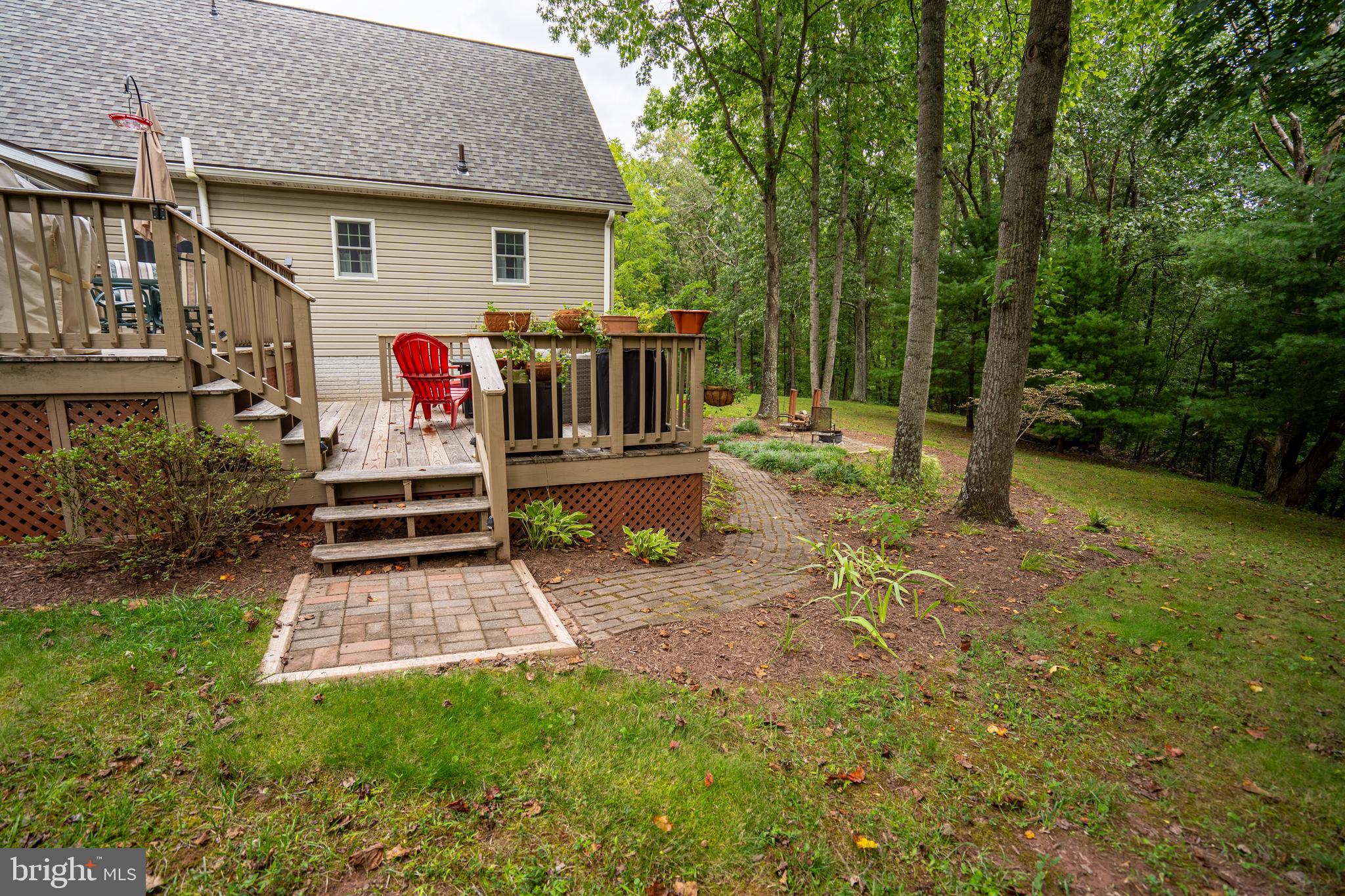 CHESTNUT GROVE - Residential