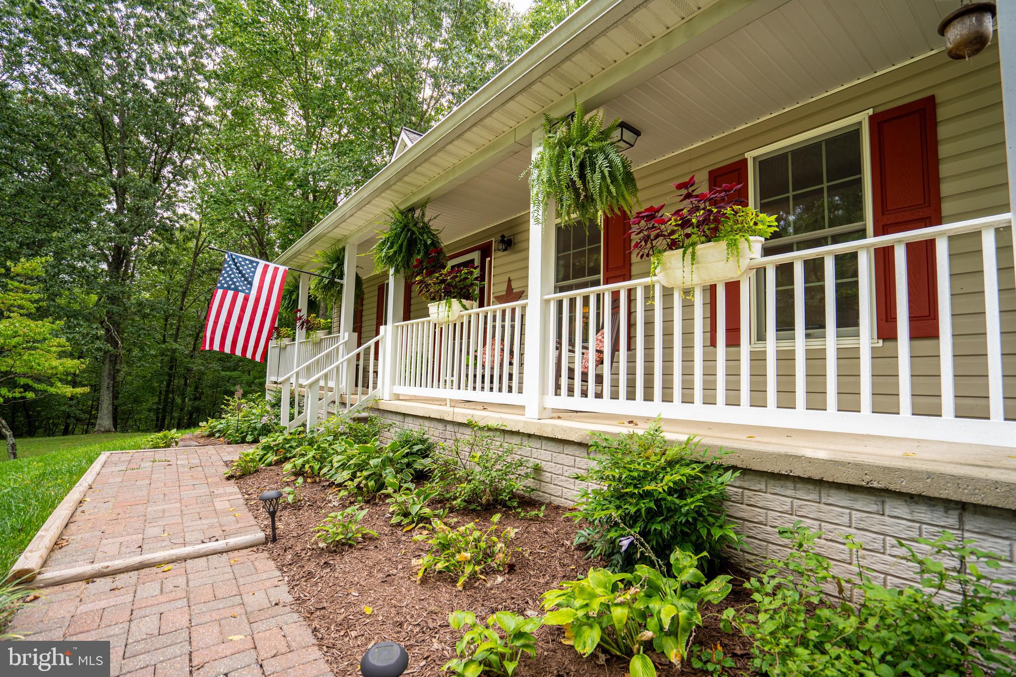 CHESTNUT GROVE - Residential