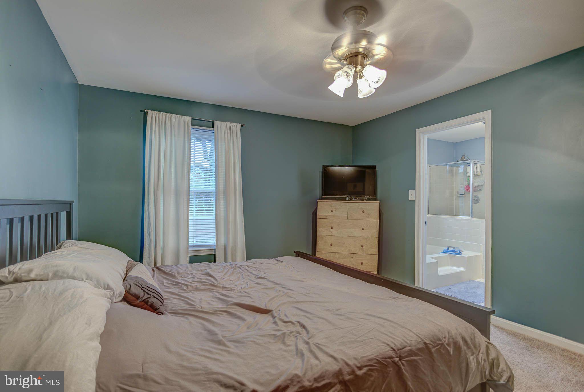 FAIR WOODS - Residential