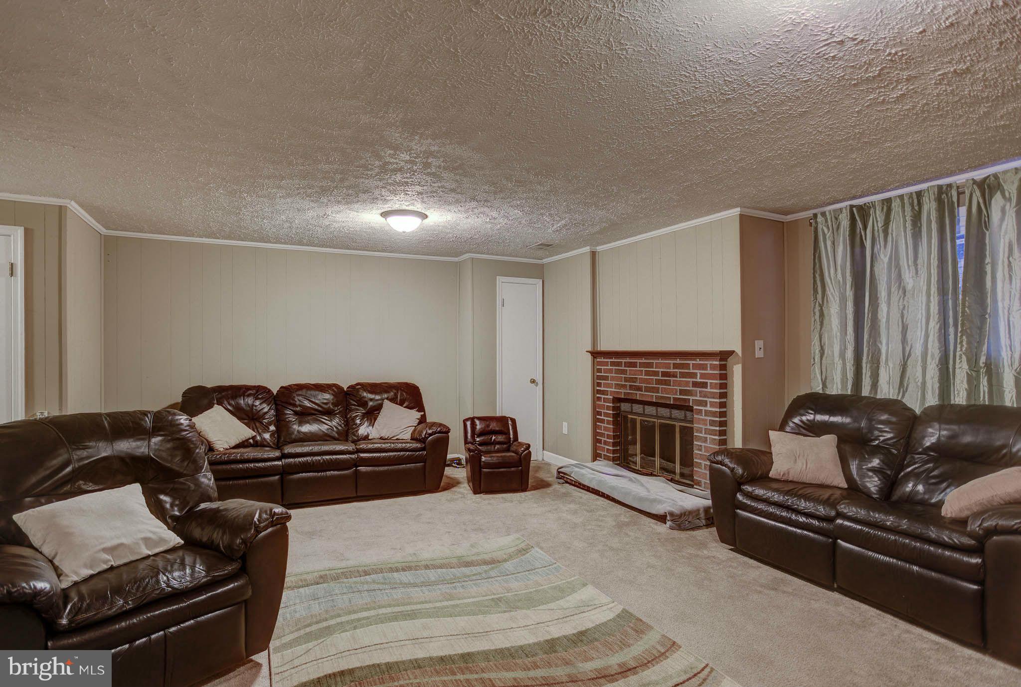 FAIR WOODS - Residential