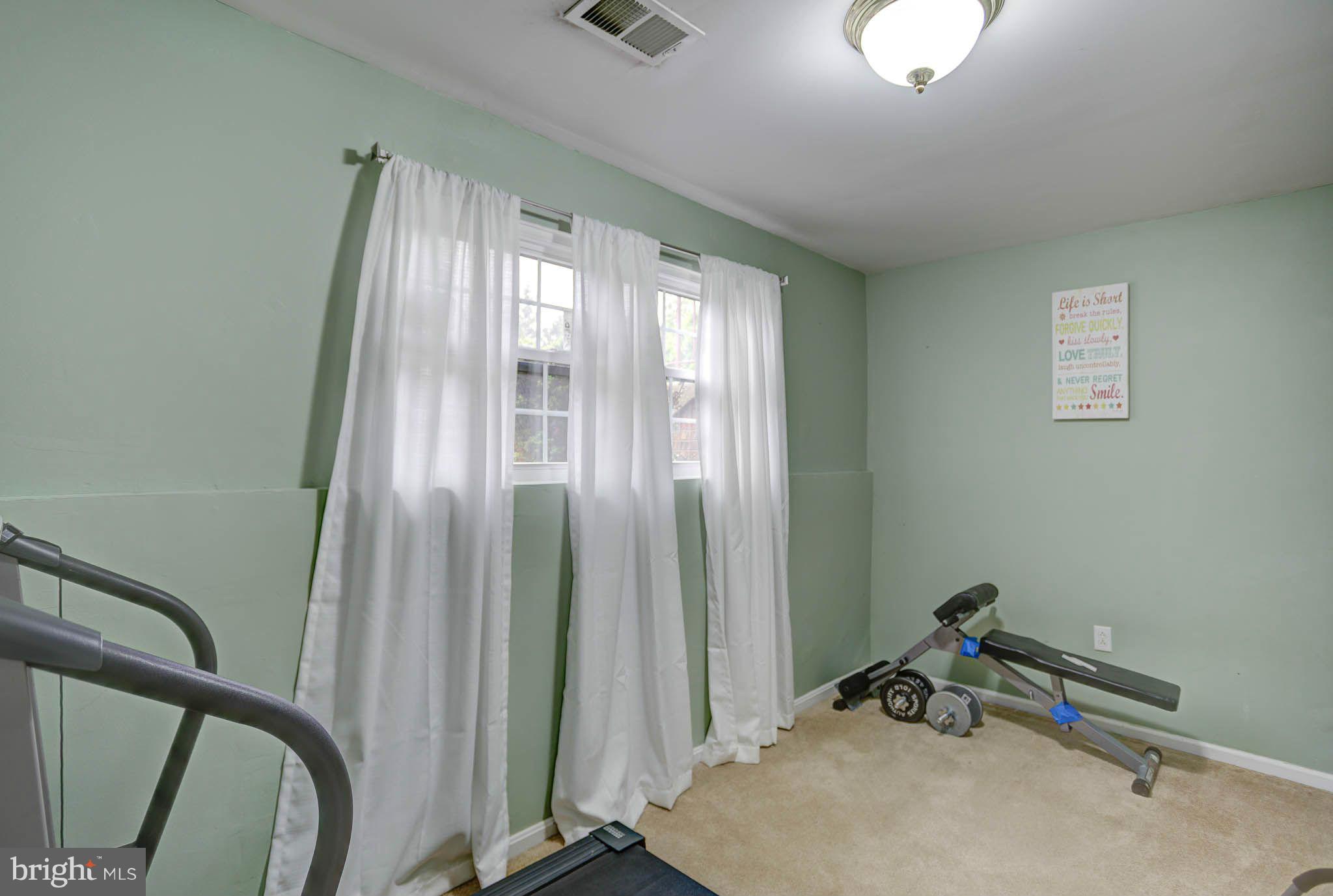 FAIR WOODS - Residential