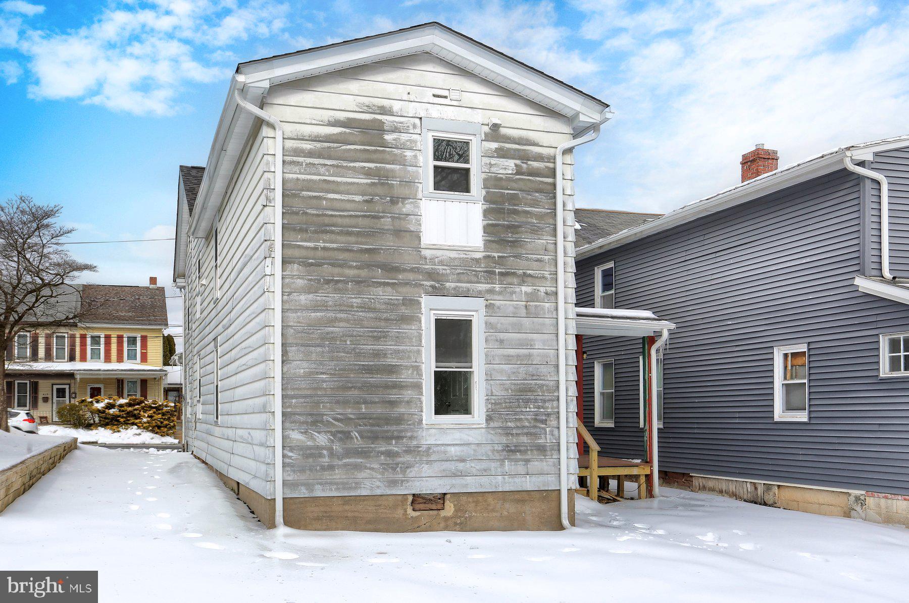 ROYALTON - Residential