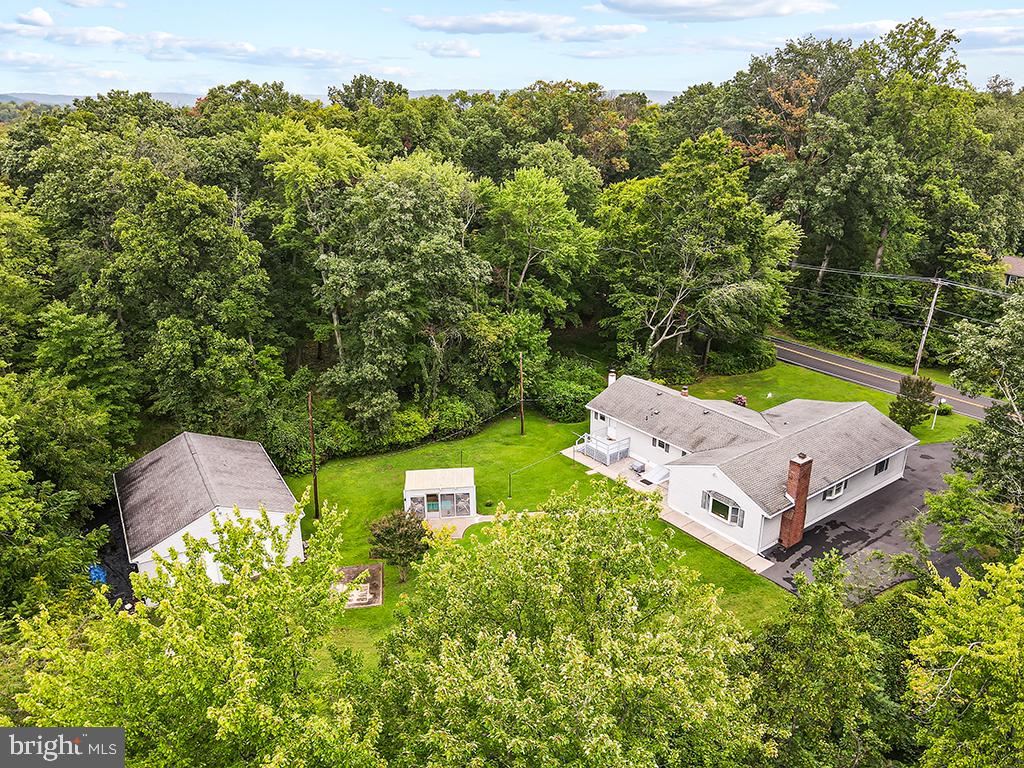 929 CREAMERY ROAD