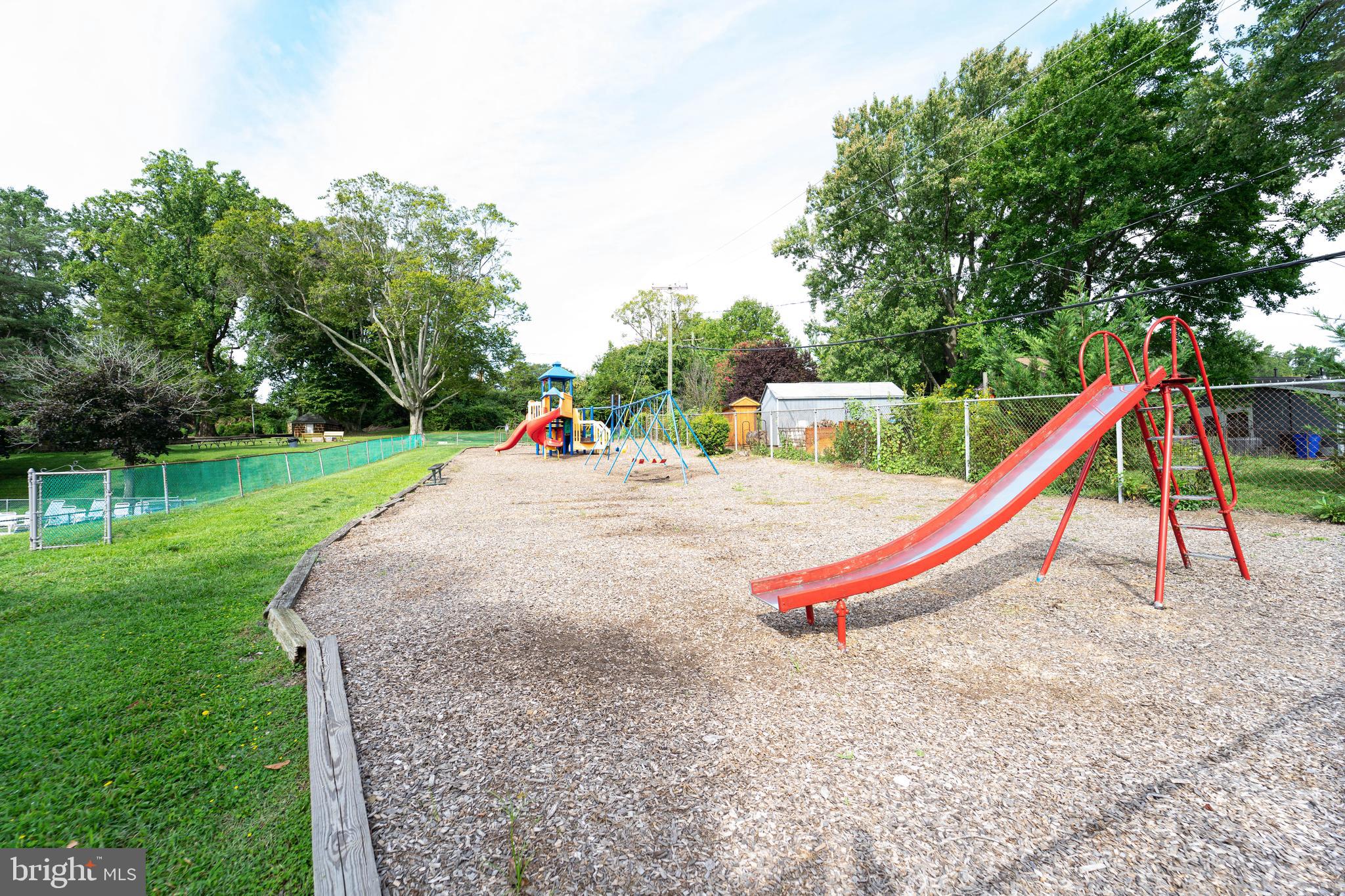 SOMERSET AT BELAIR - Residential