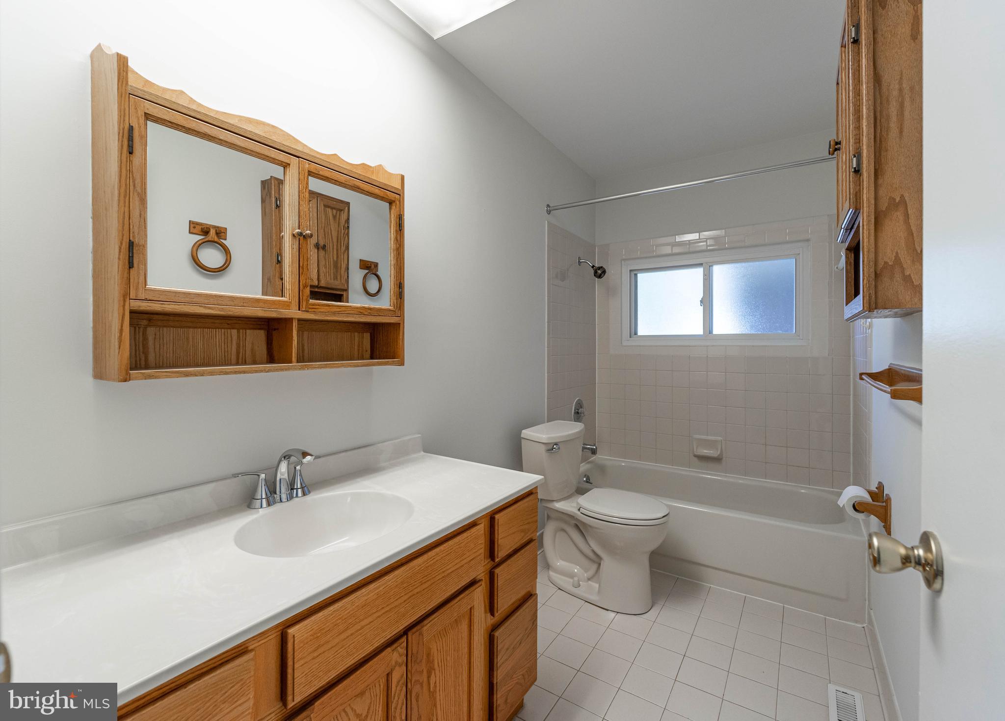 SOMERSET AT BELAIR - Residential