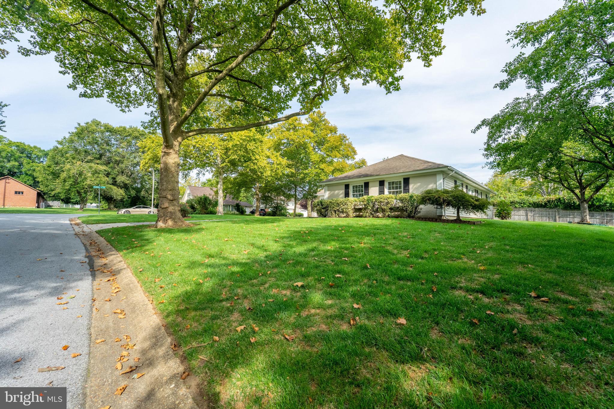 SOMERSET AT BELAIR - Residential