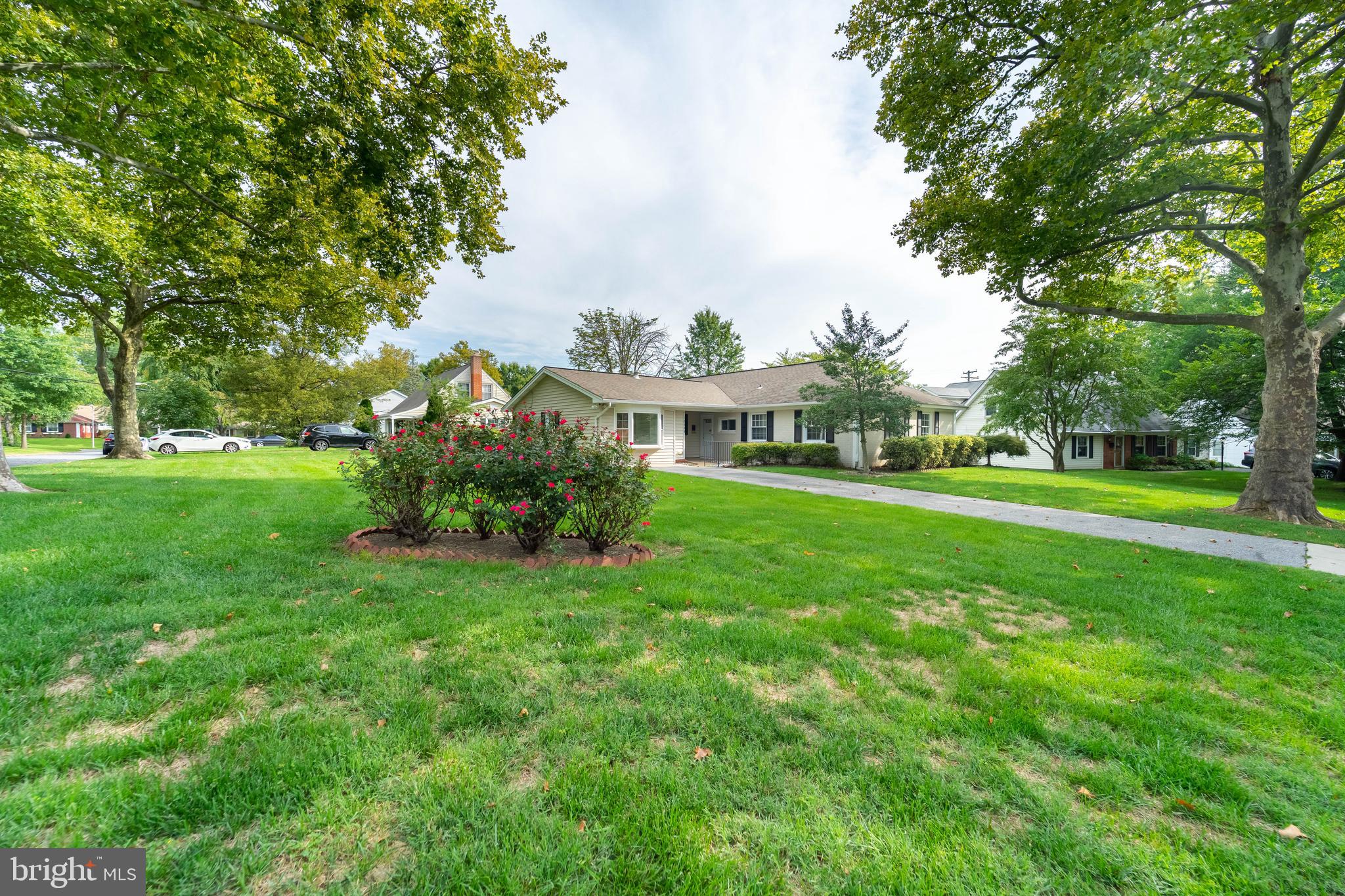 SOMERSET AT BELAIR - Residential