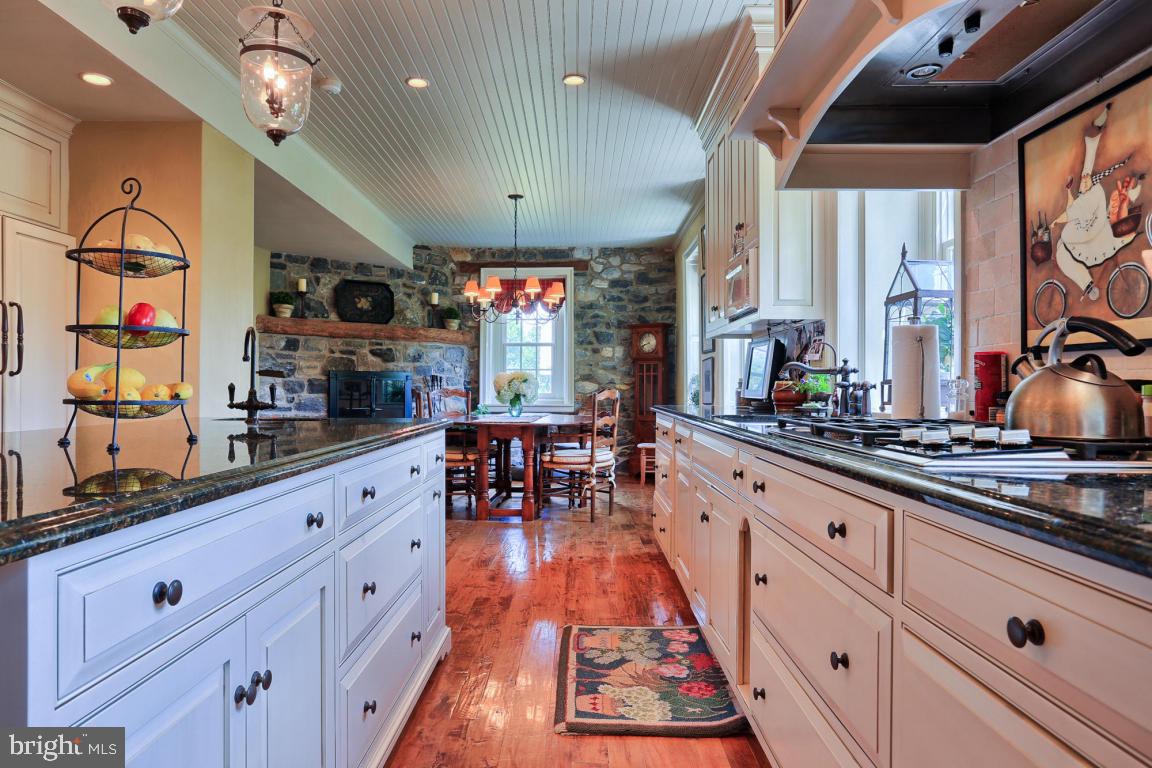 LANCASTER COUNTRY CLUB - Residential