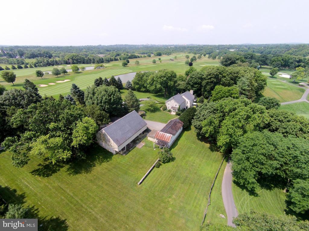 LANCASTER COUNTRY CLUB - Residential