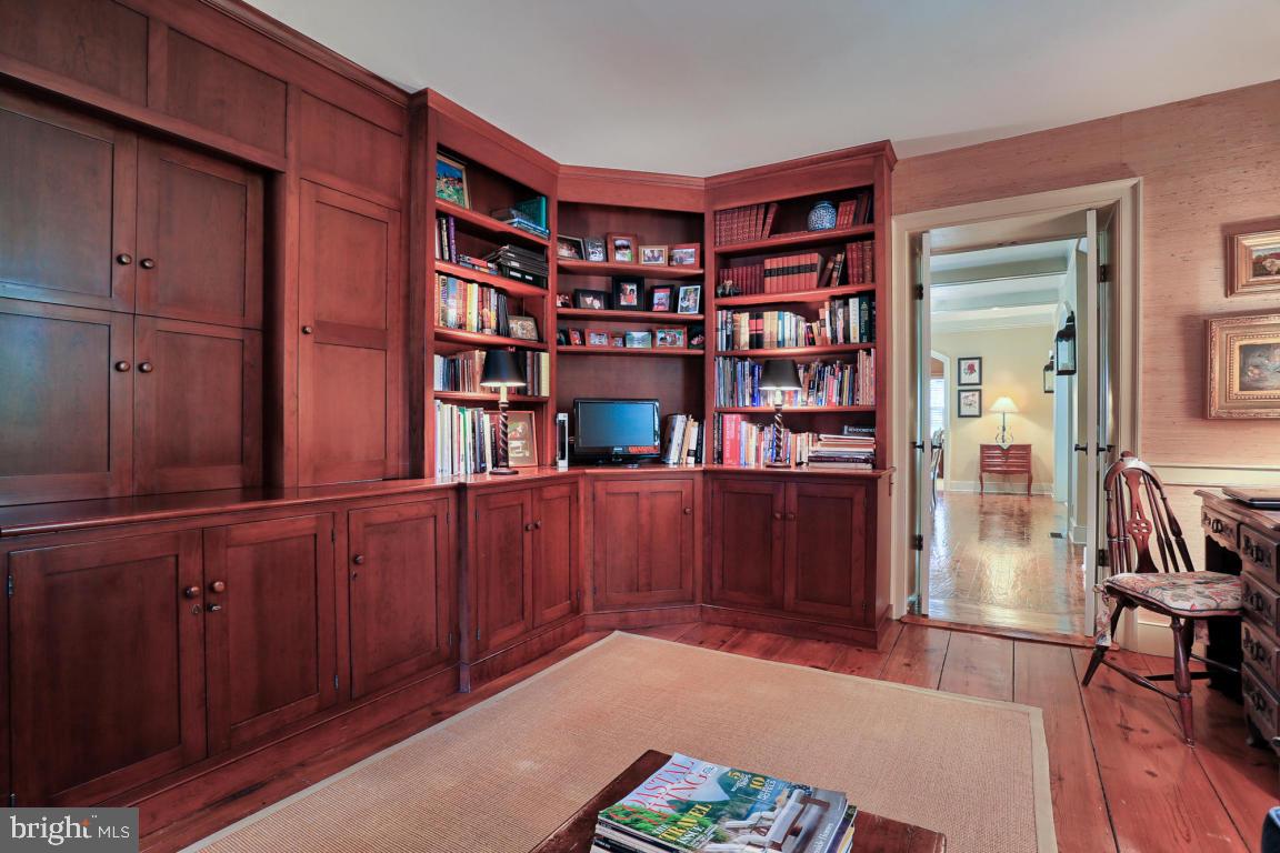 LANCASTER COUNTRY CLUB - Residential