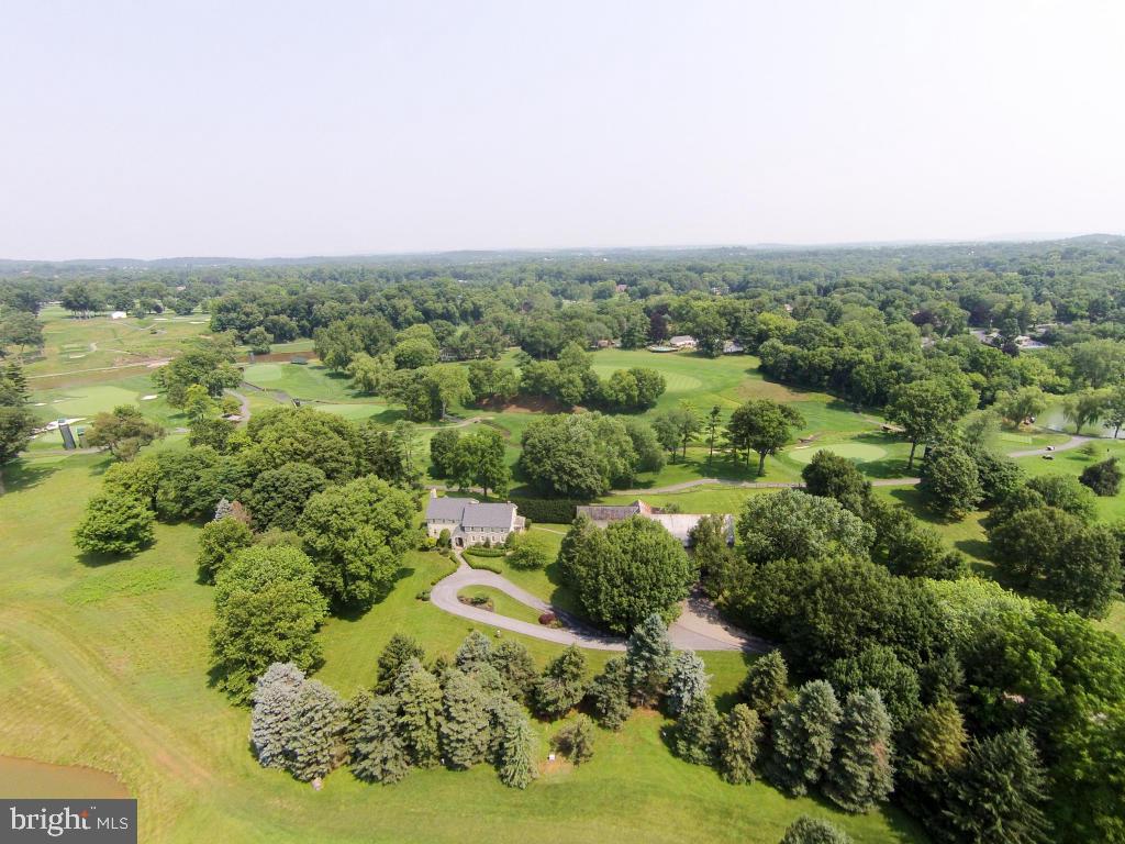 LANCASTER COUNTRY CLUB - Residential