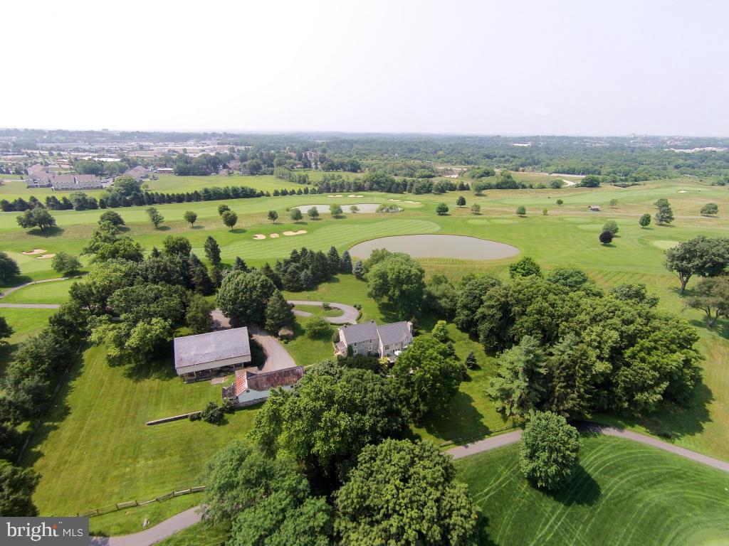 LANCASTER COUNTRY CLUB - Residential