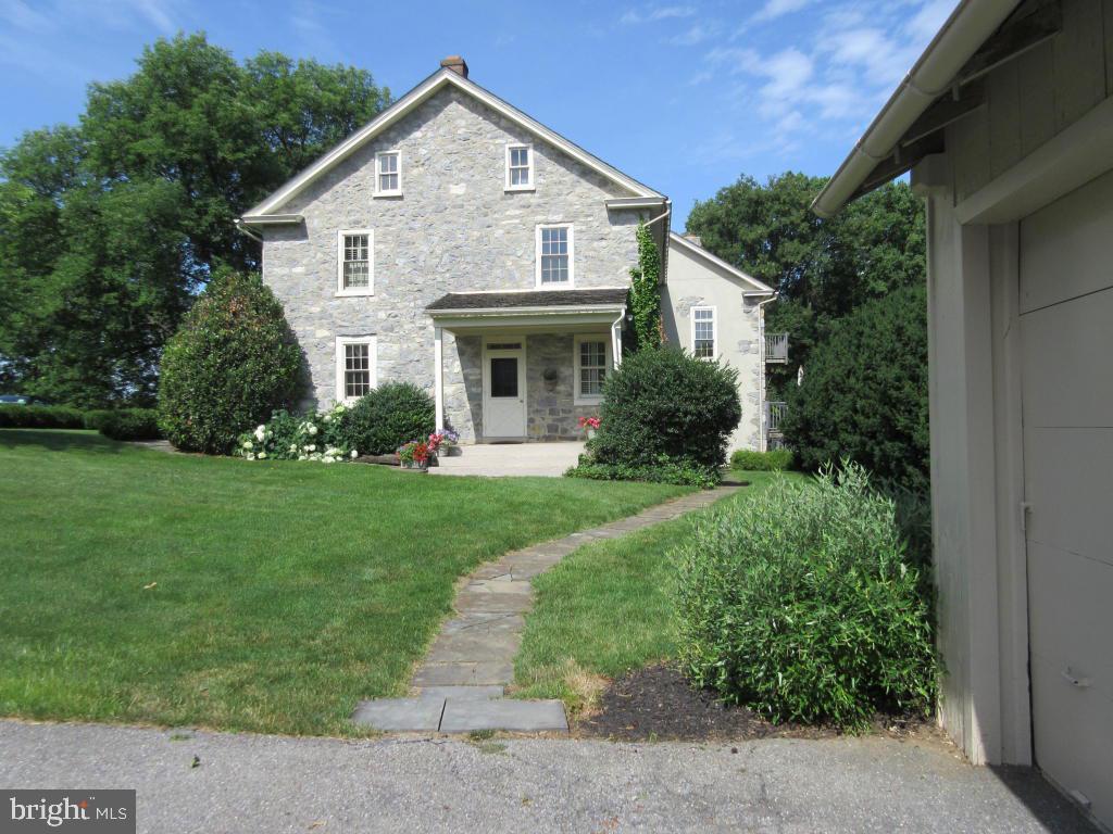 LANCASTER COUNTRY CLUB - Residential