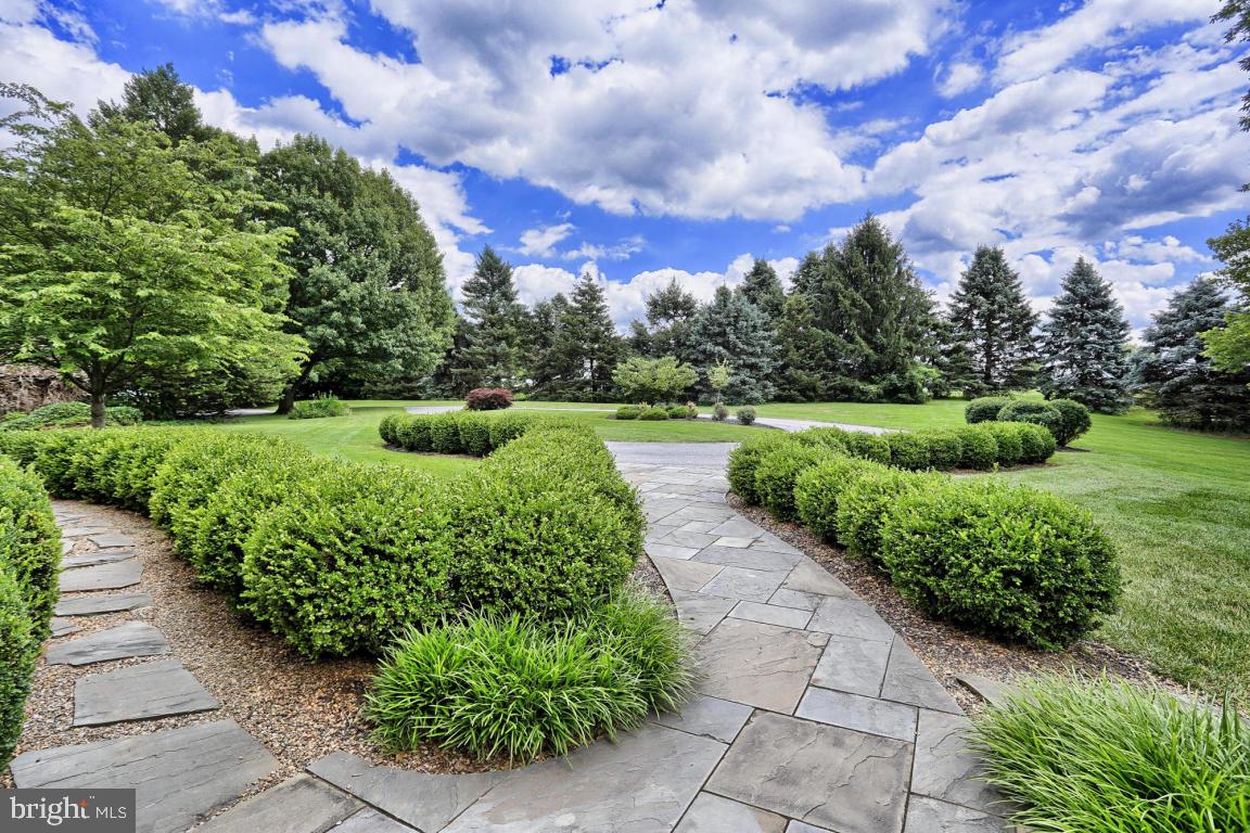 LANCASTER COUNTRY CLUB - Residential