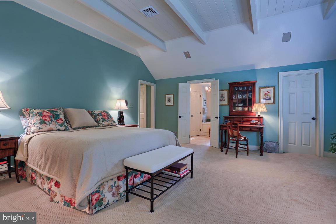 LANCASTER COUNTRY CLUB - Residential