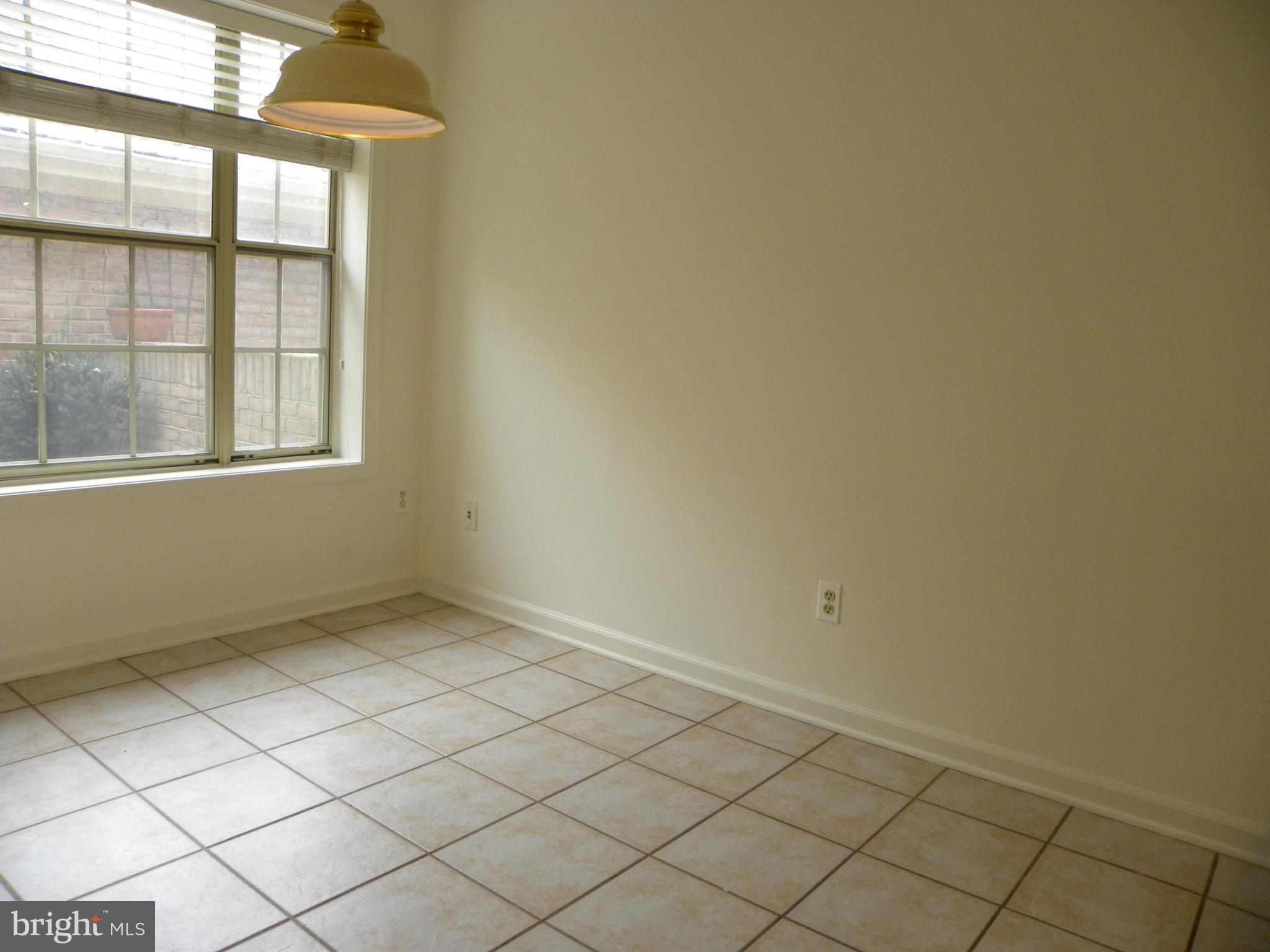 MCLEAN MEWS - Residential Lease