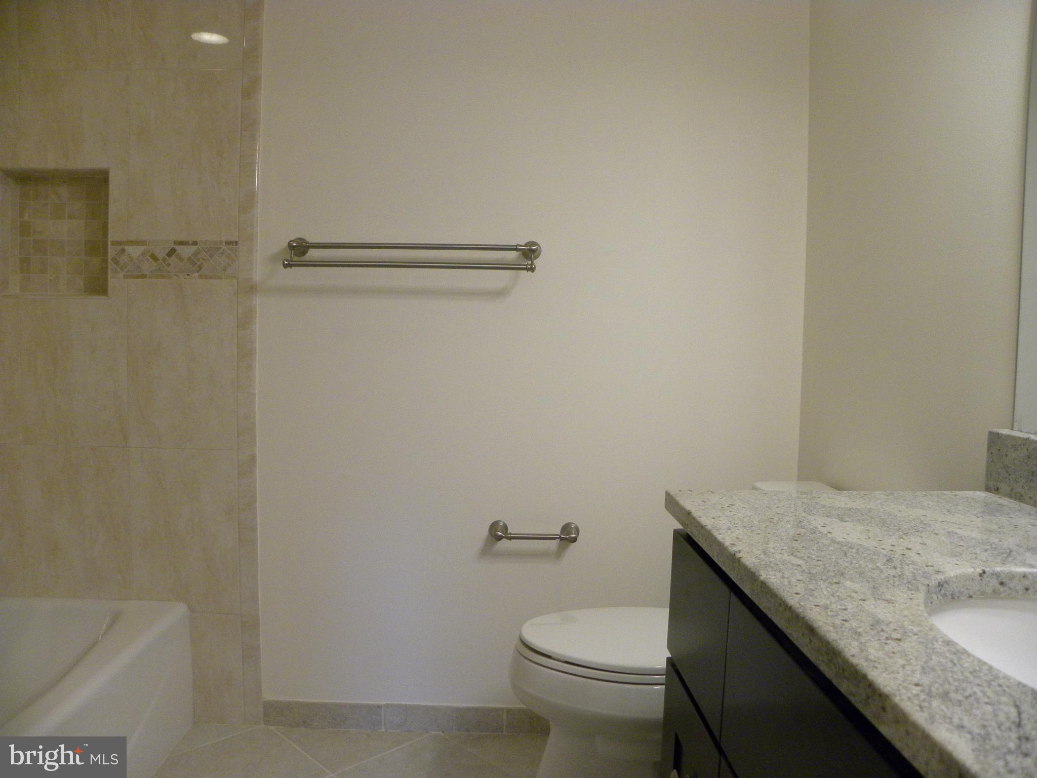 MCLEAN MEWS - Residential Lease