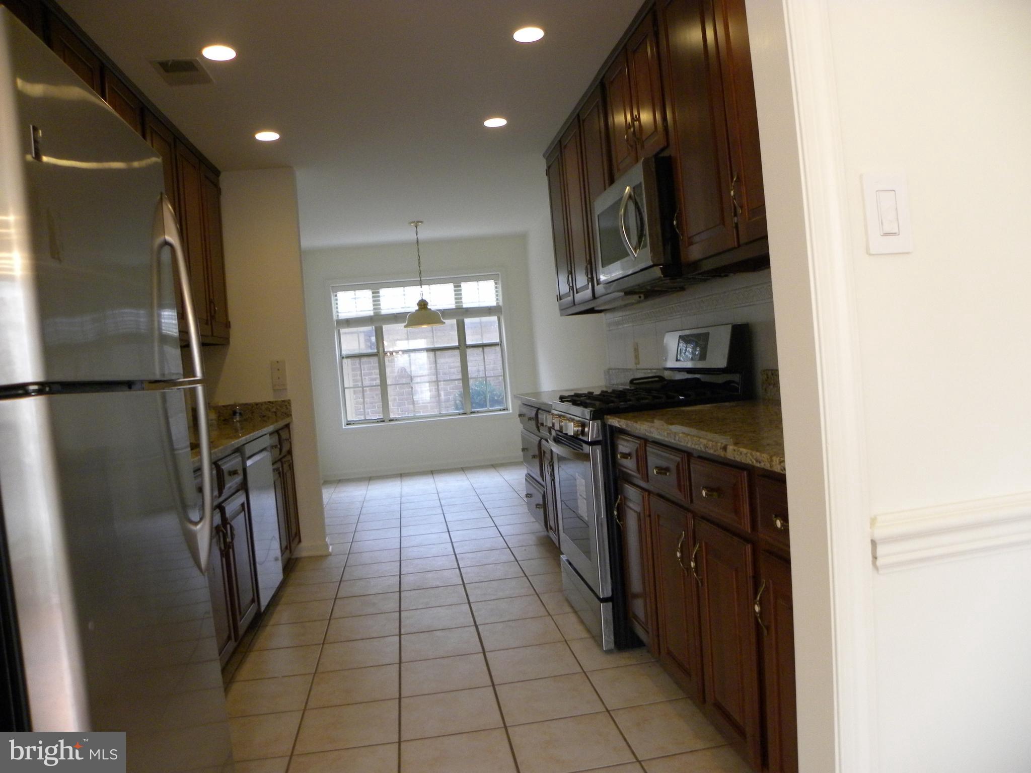 MCLEAN MEWS - Residential Lease