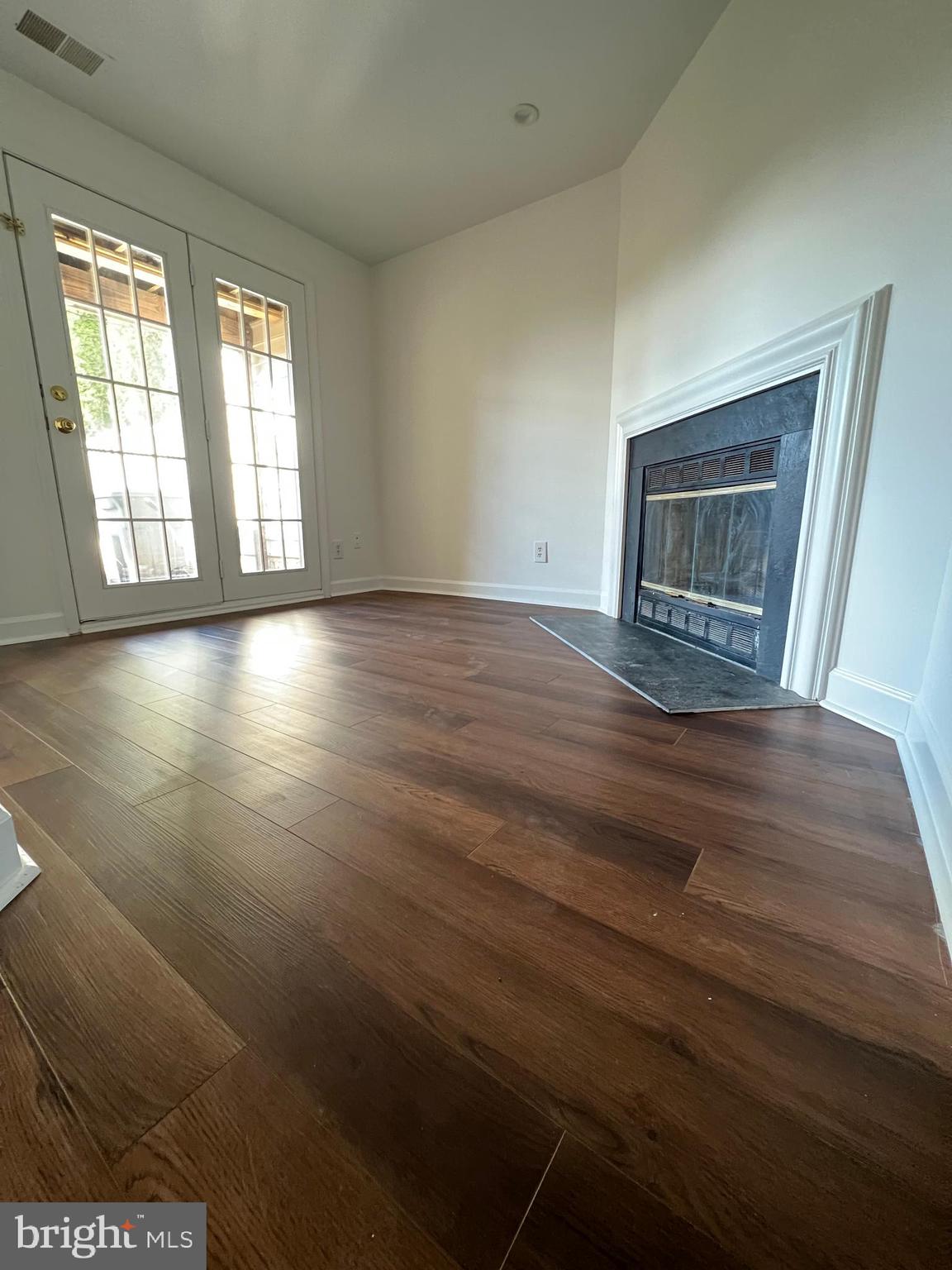 ASHBURN FARM - Residential