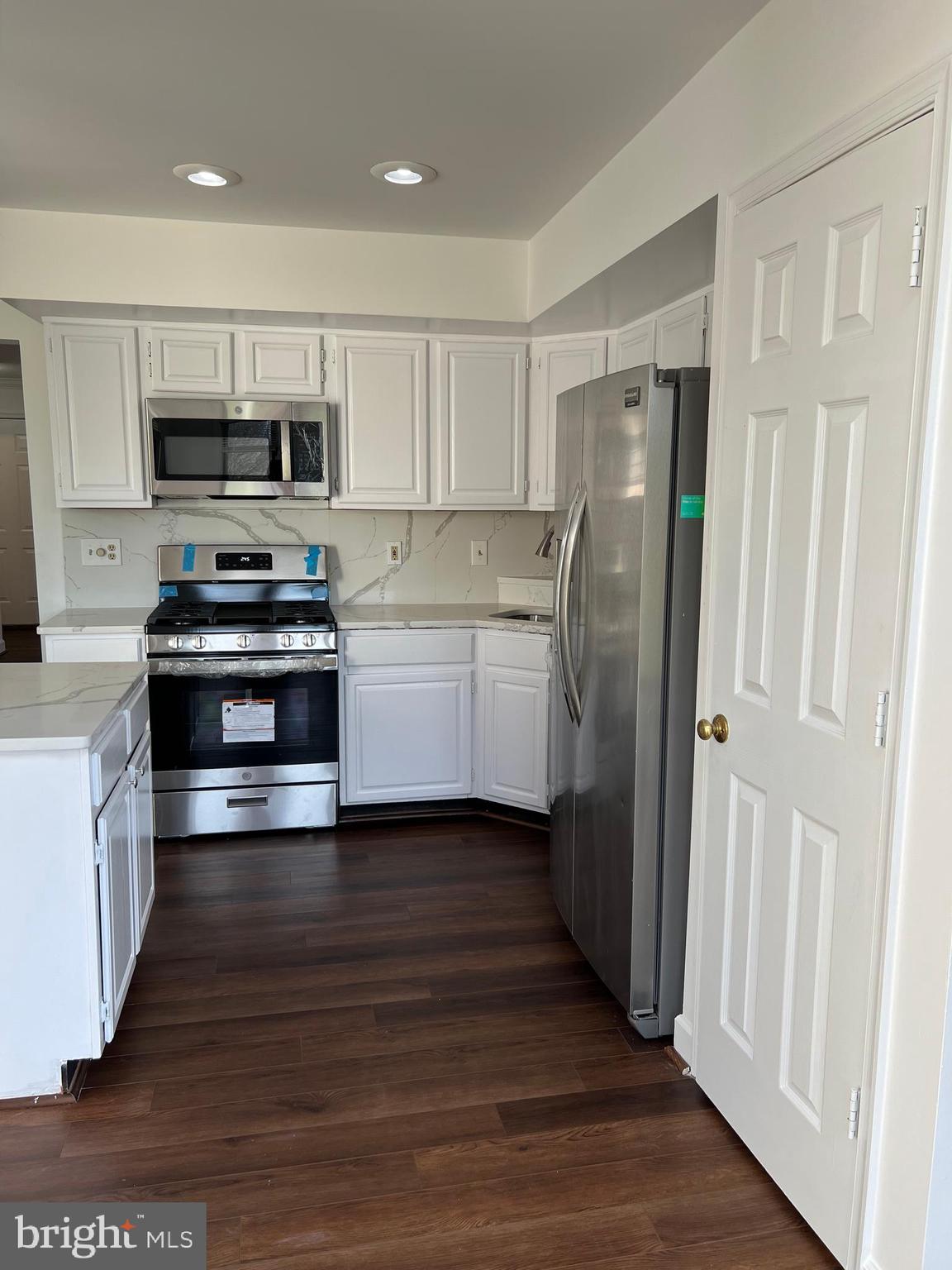 ASHBURN FARM - Residential