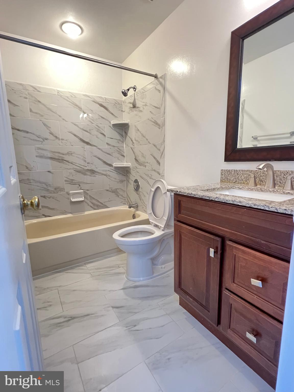 ASHBURN FARM - Residential