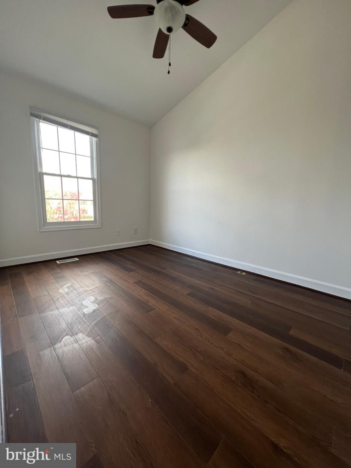 ASHBURN FARM - Residential